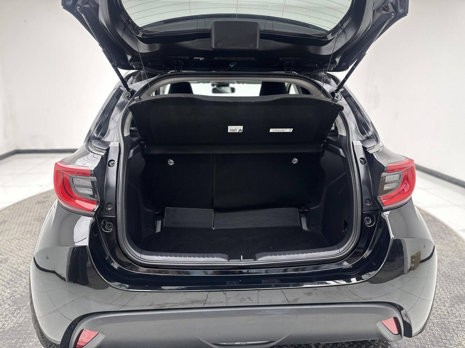 Used Toyota Yaris 2022 for sale - 78152946: Photo 15