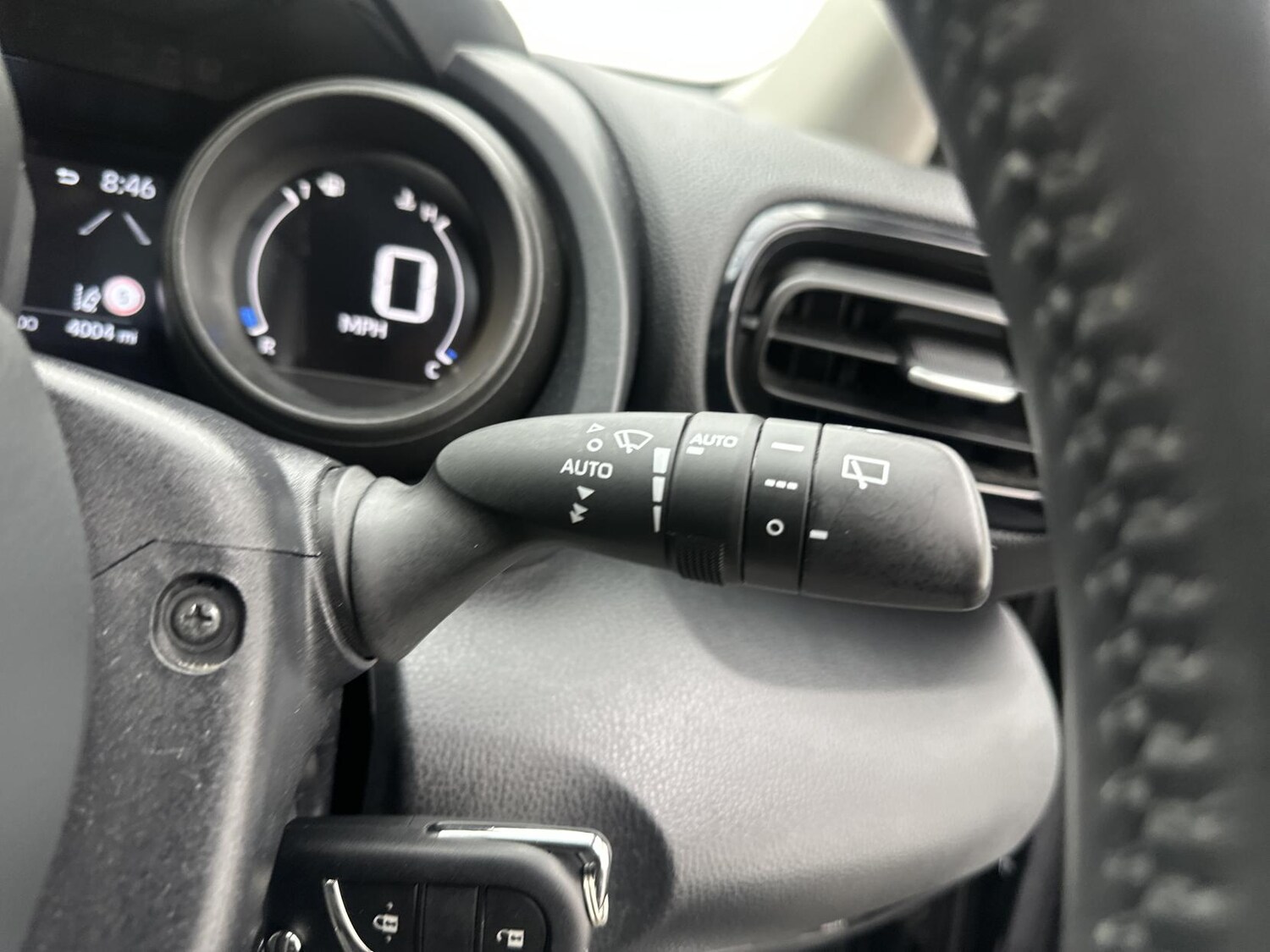 Used Toyota Yaris 2022 for sale - 78152946: Photo 28