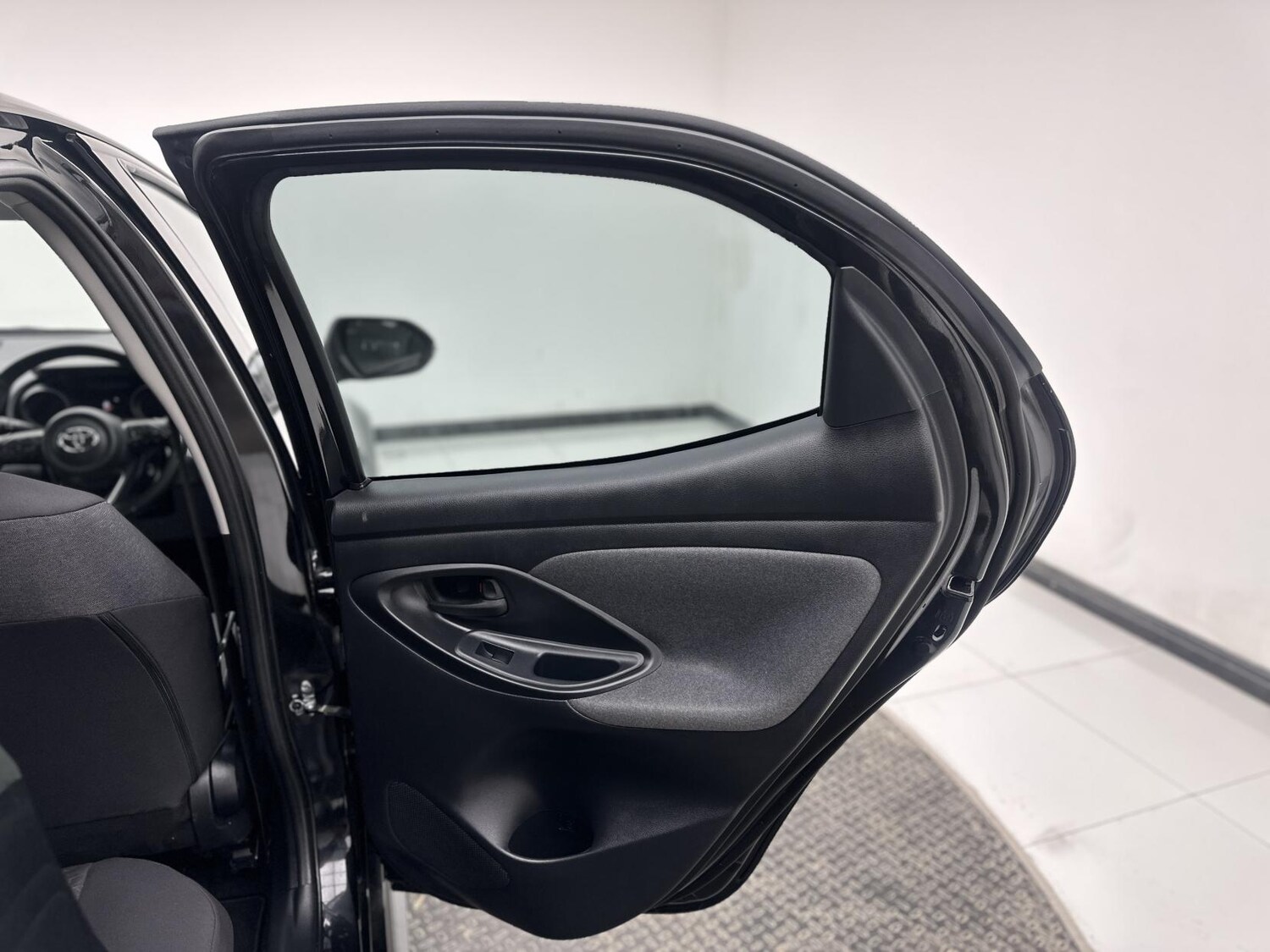 Used Toyota Yaris 2022 for sale - 78152946: Photo 30