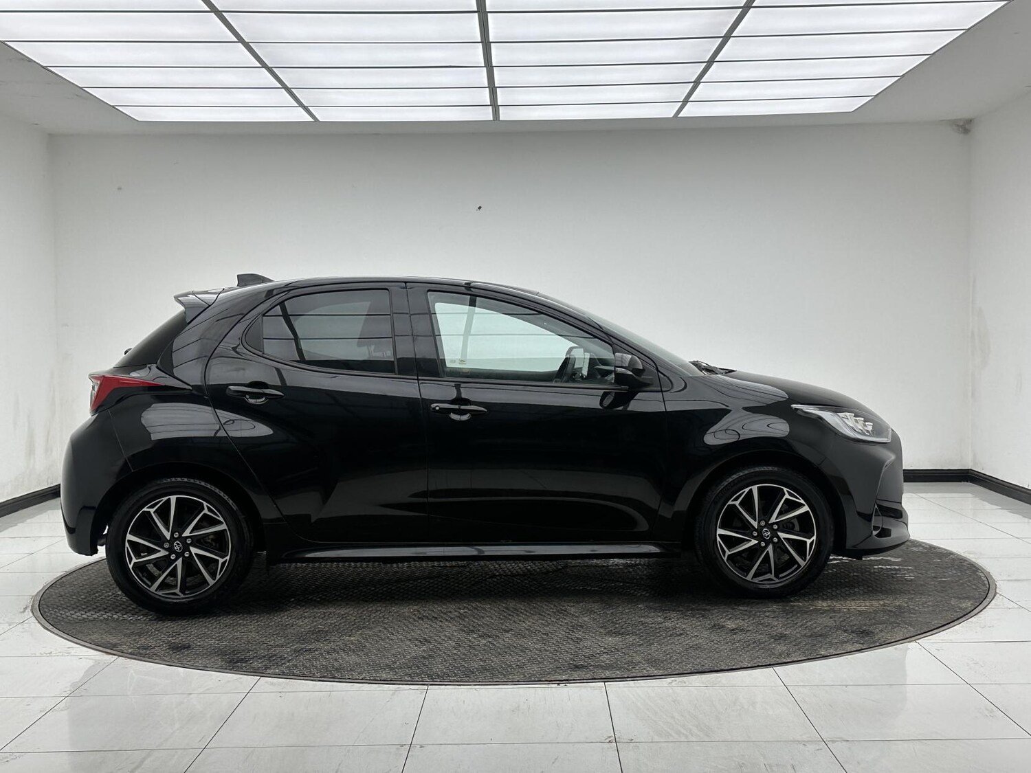 Used Toyota Yaris 2022 for sale - 78152946: Photo 9