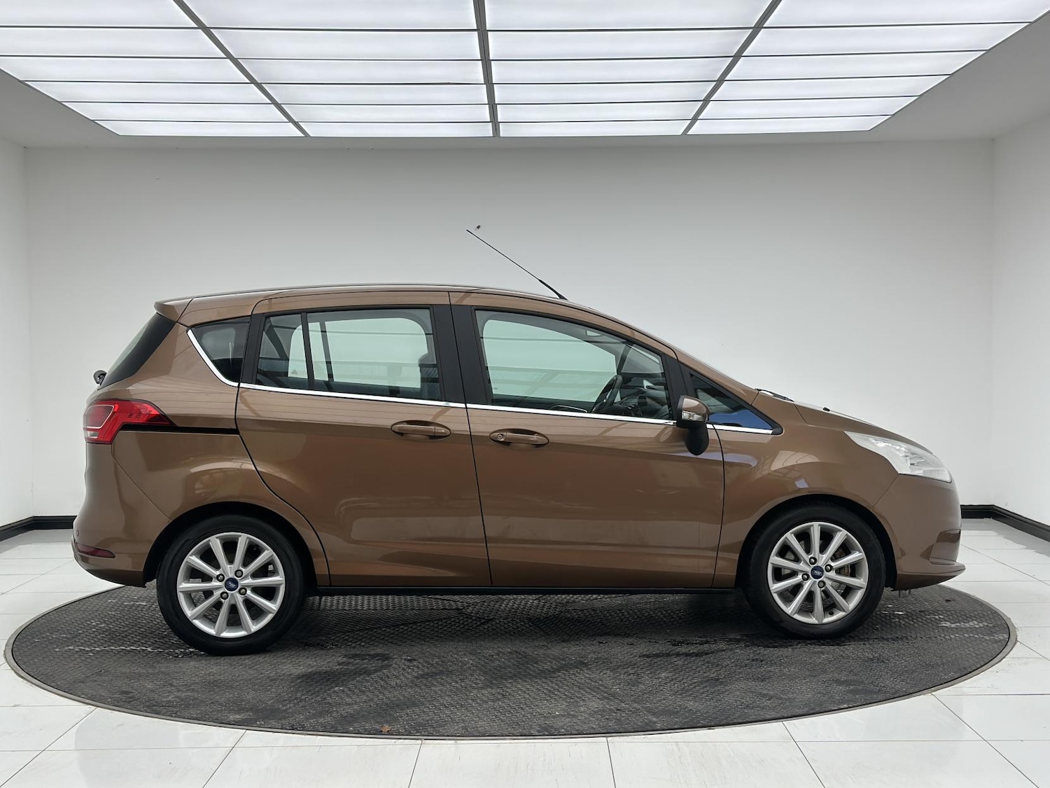 Used Ford B-MAX 2014 for sale - 76618966: Photo 9