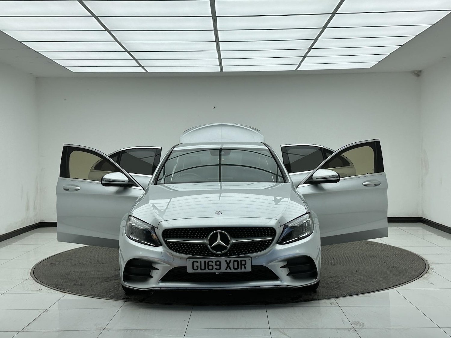 Used Mercedes-Benz C Class 2019 for sale - 78057297: Photo 10