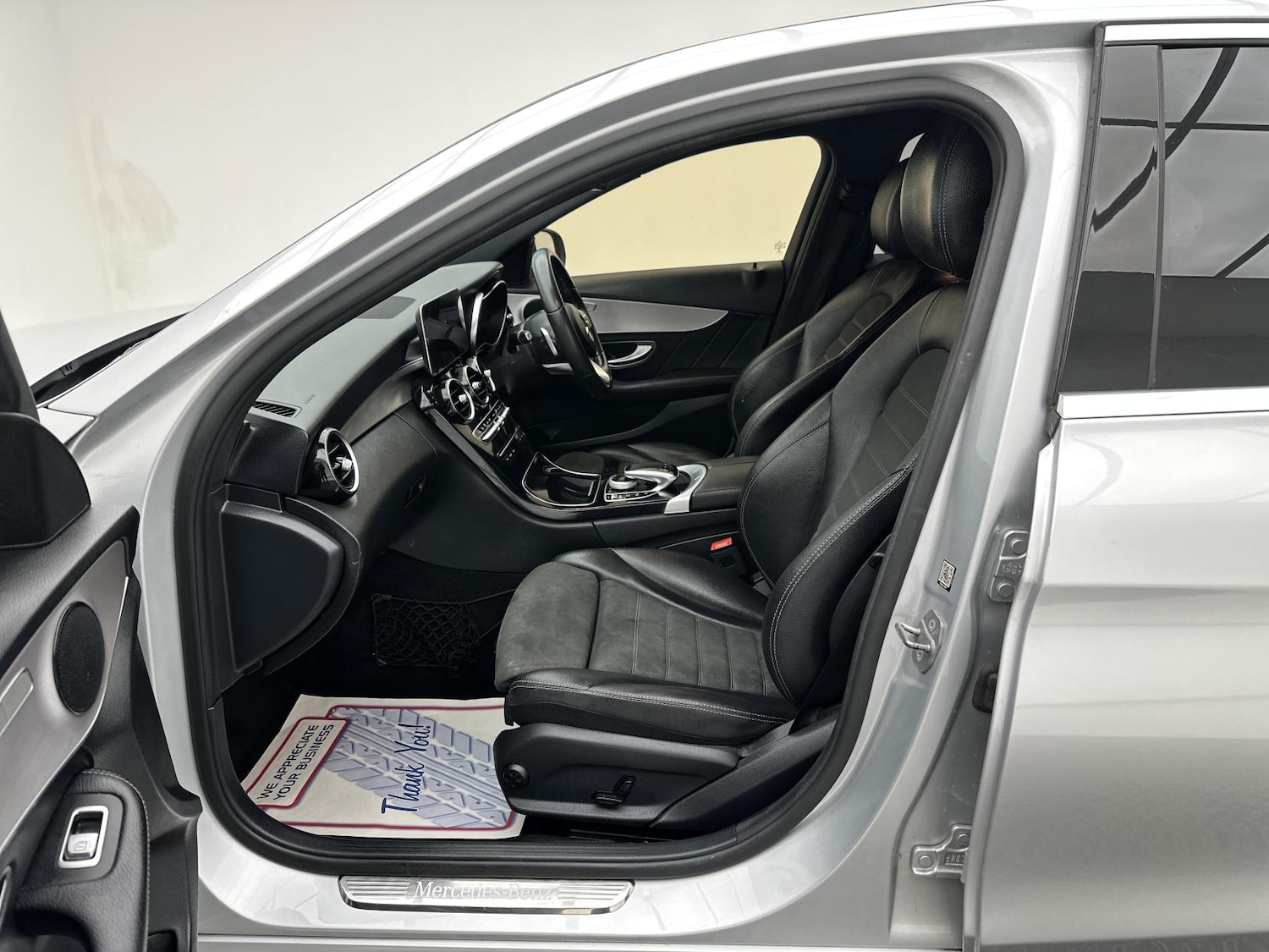 Used Mercedes-Benz C Class 2019 for sale - 78057297: Photo 30