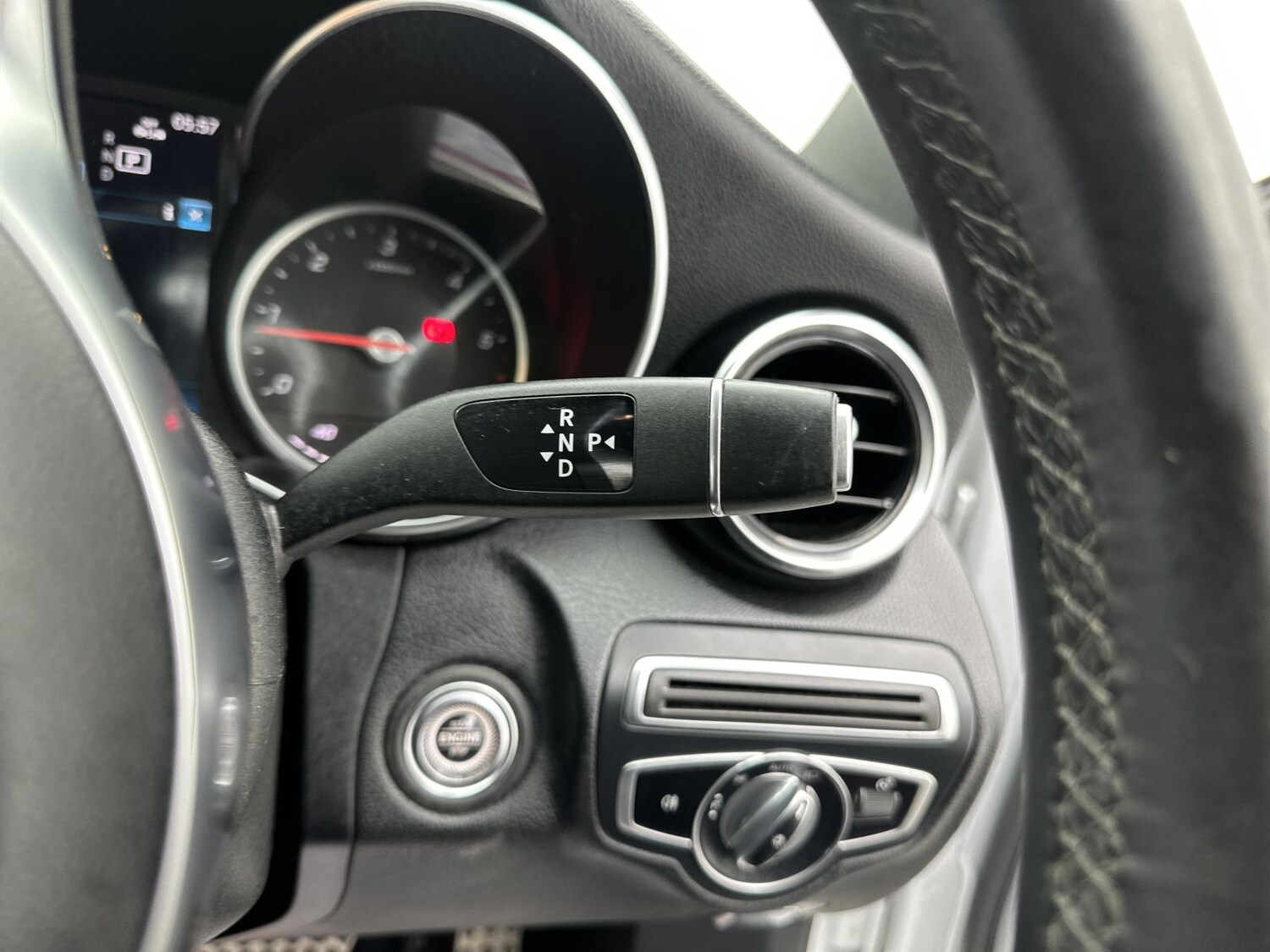 Used Mercedes-Benz C Class 2019 for sale - 78057297: Photo 40