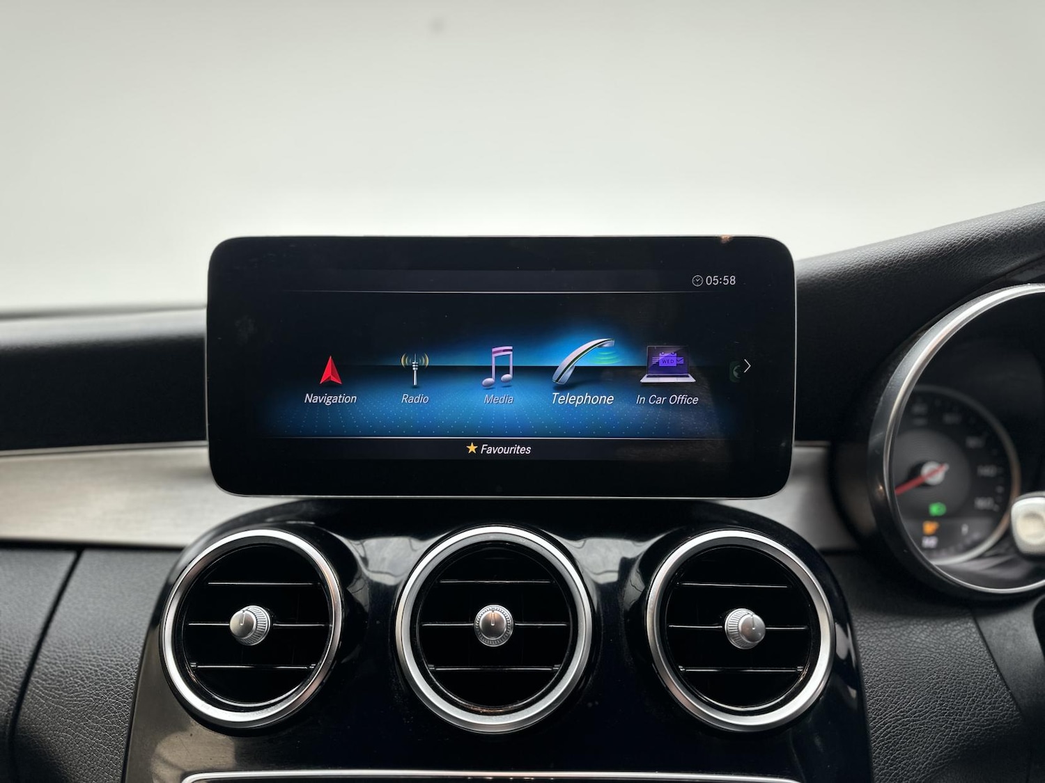 Used Mercedes-Benz C Class 2019 for sale - 78057297: Photo 44