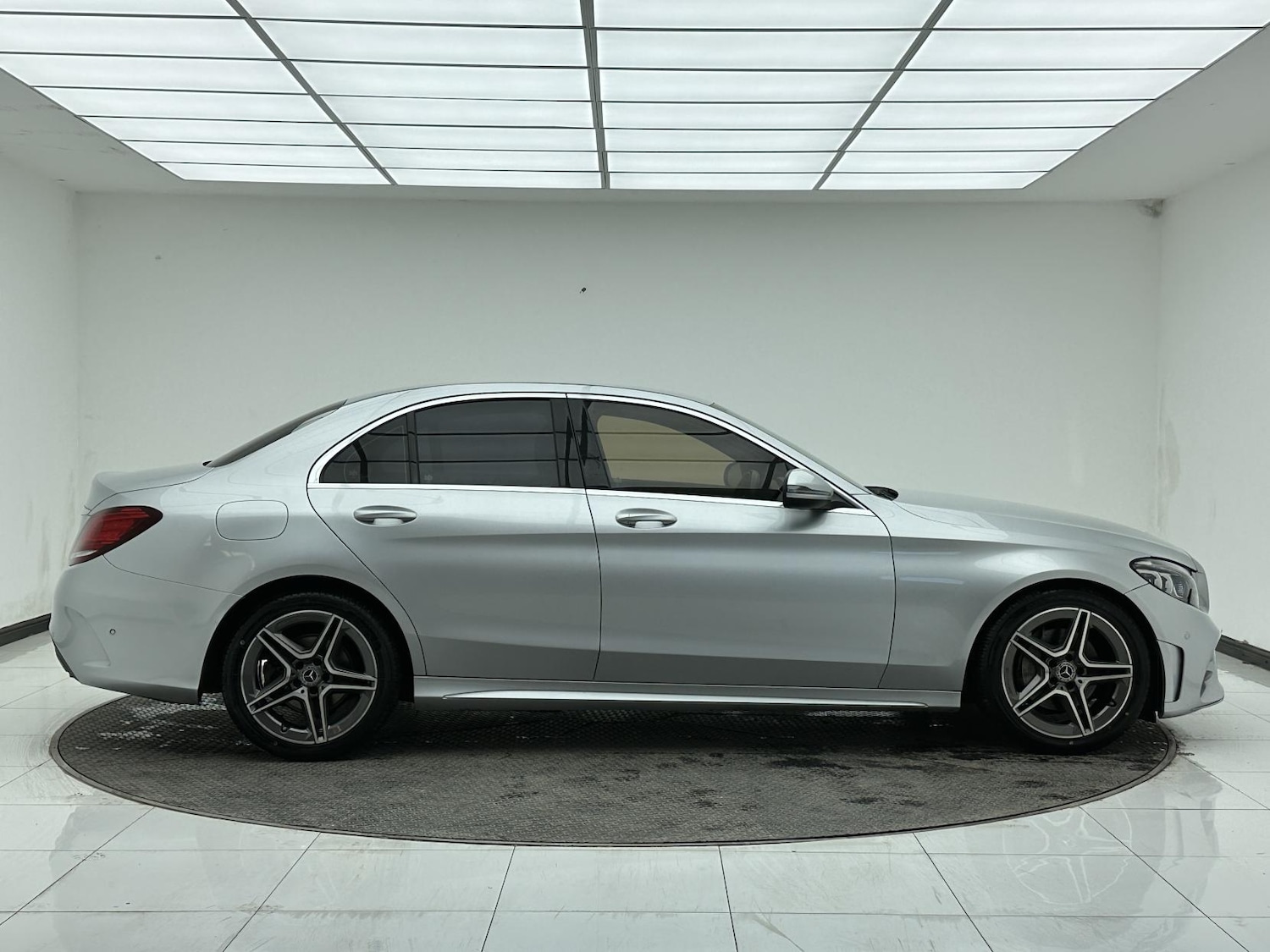 Used Mercedes-Benz C Class 2019 for sale - 78057297: Photo 9
