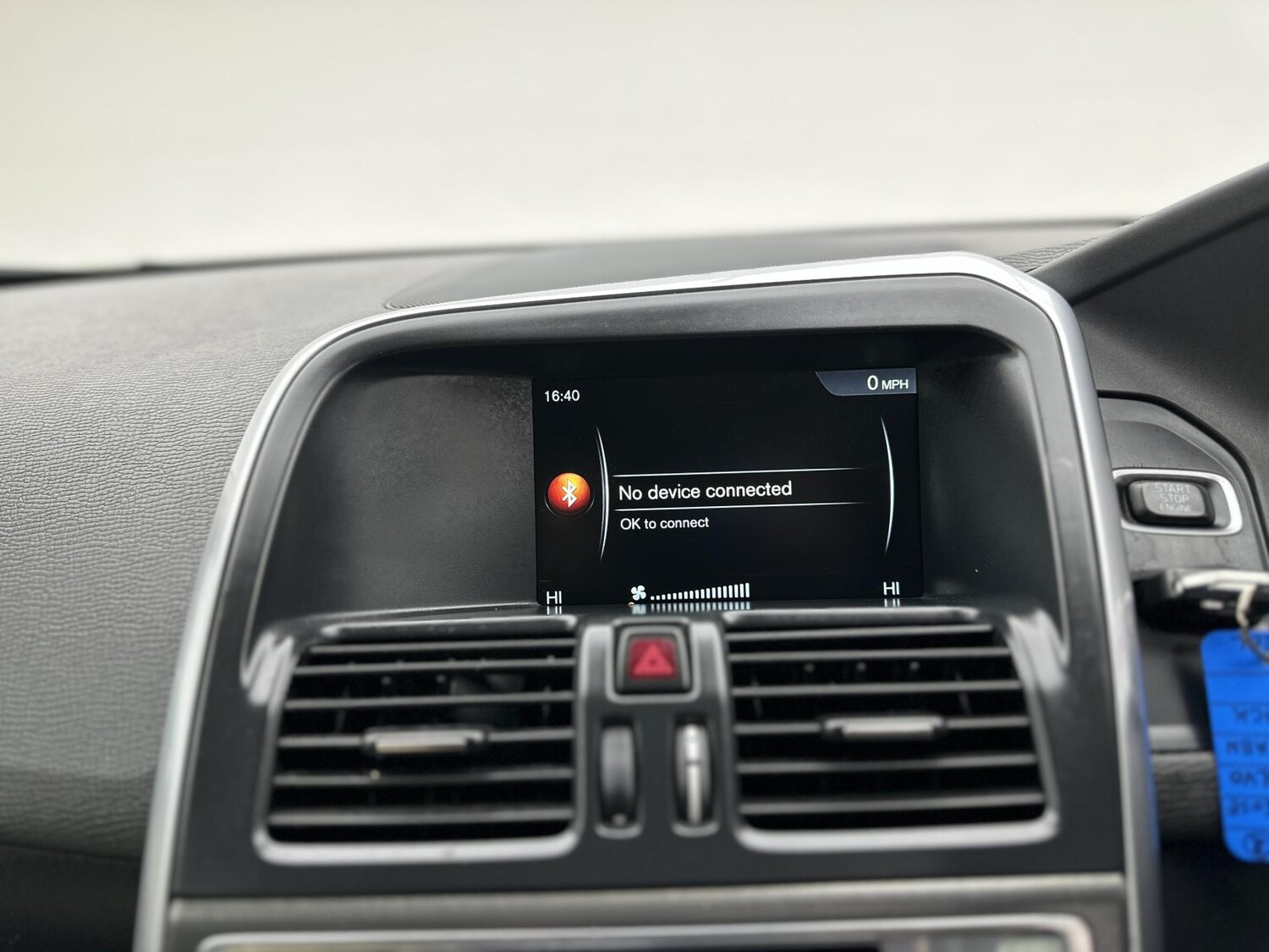 Used Volvo XC60 2014 for sale - 77063571: Photo 35