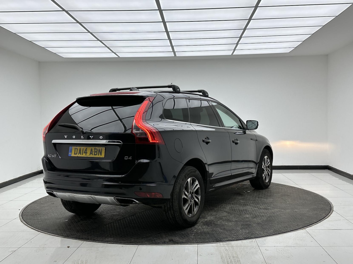 Used Volvo XC60 2014 for sale - 77063571: Photo 8