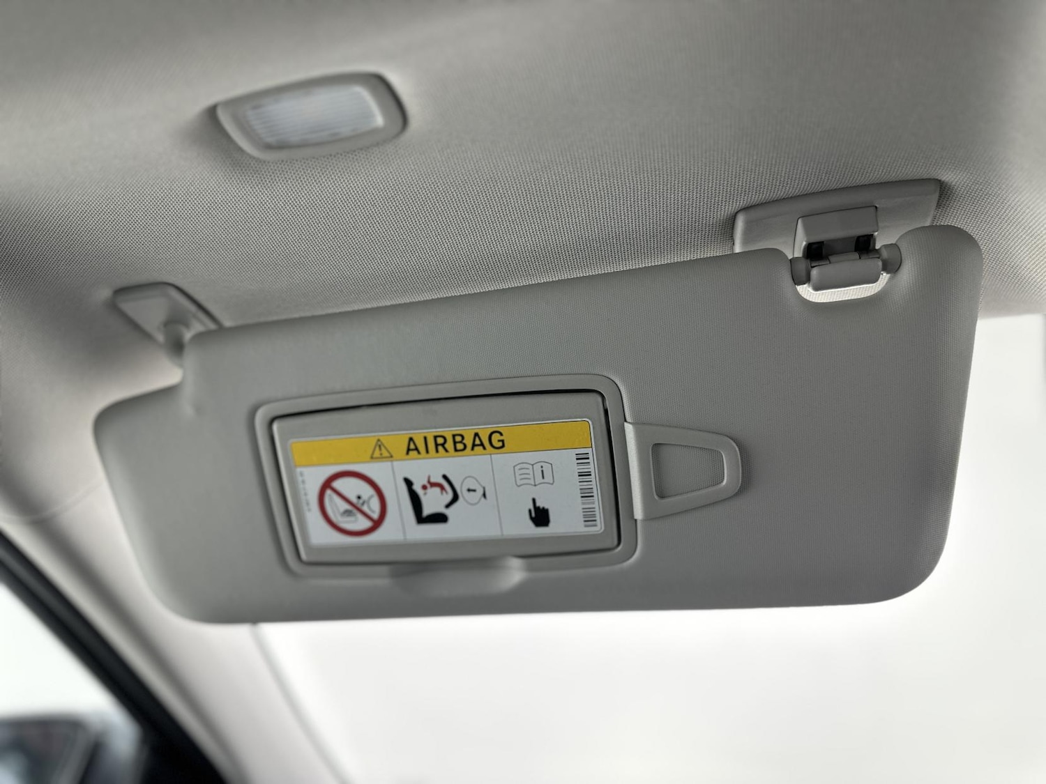 Used Mercedes-Benz E Class 2016 for sale - 76609302: Photo 12