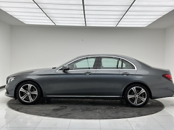 Used Mercedes-Benz E Class 2016 for sale - 76609302: Photo