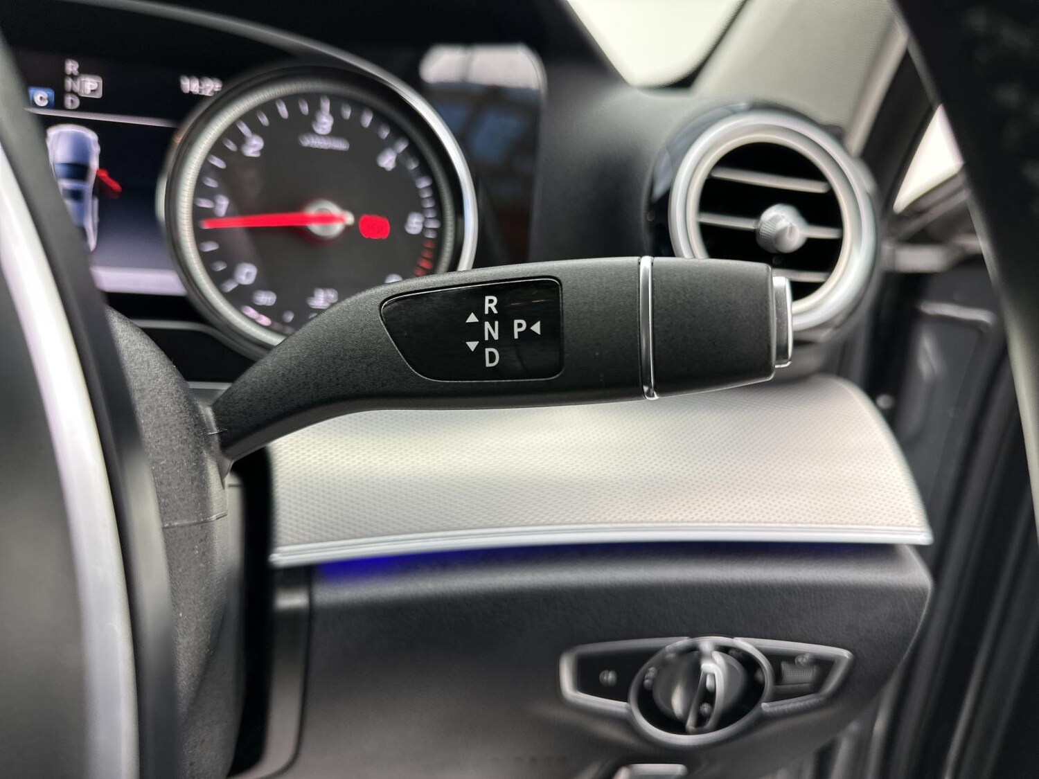 Used Mercedes-Benz E Class 2016 for sale - 76609302: Photo 50