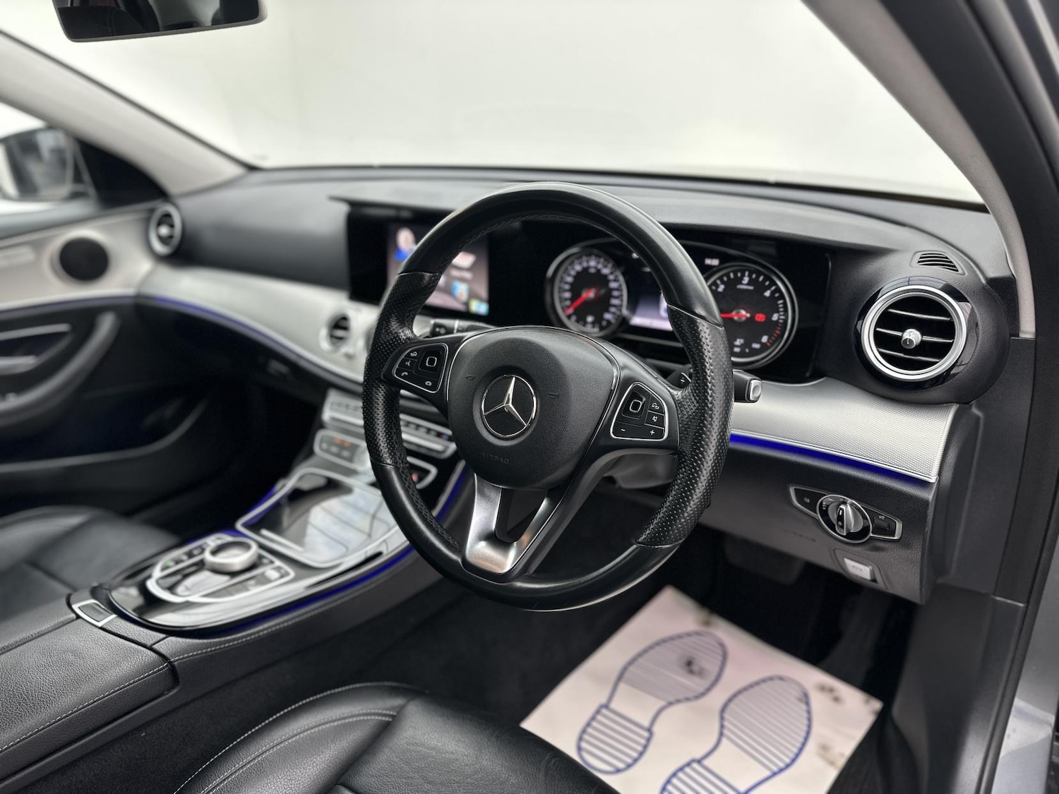 Used Mercedes-Benz E Class 2016 for sale - 76609302: Photo 9