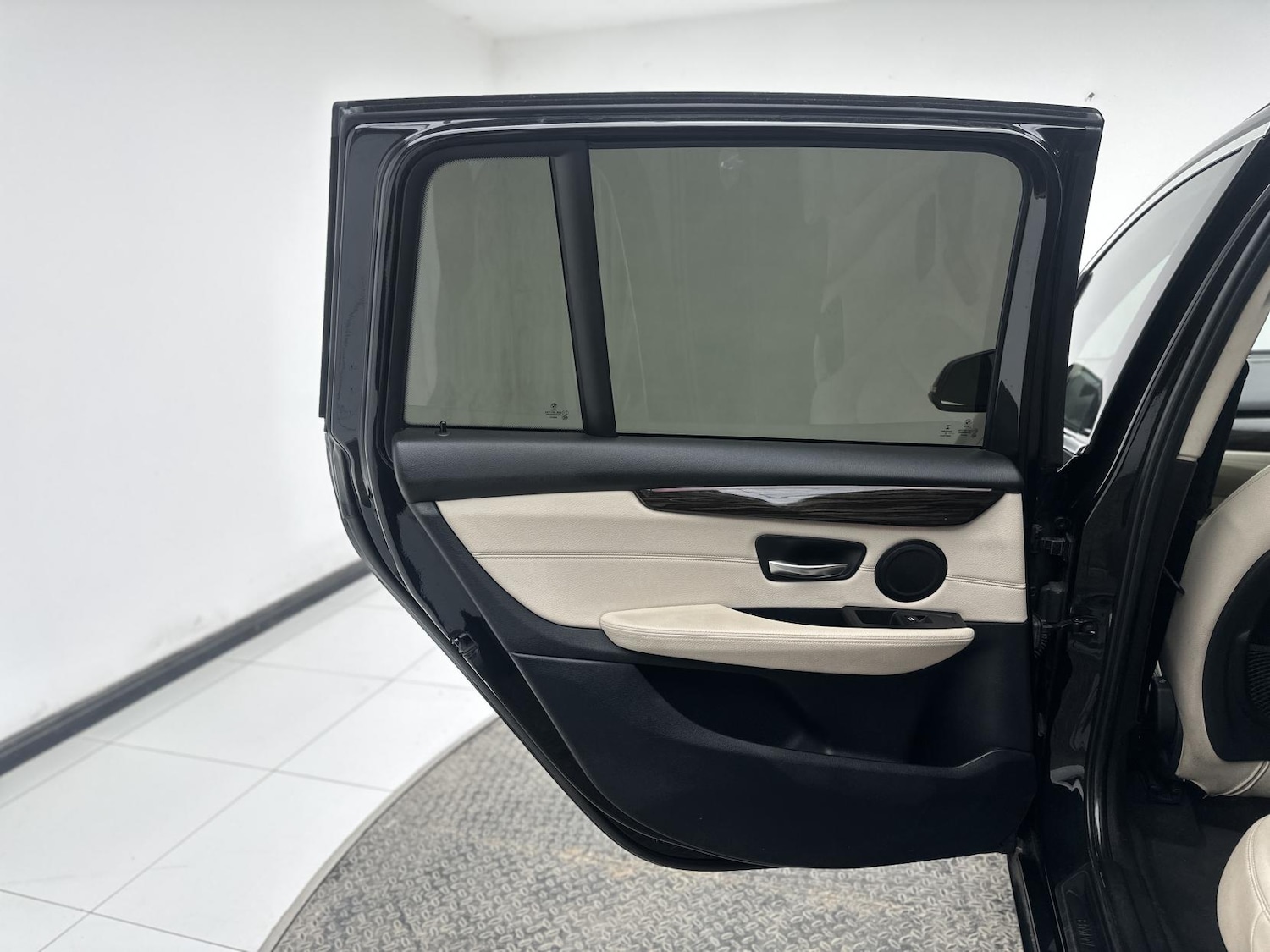 Used BMW 2 Series 2018 for sale - 77934607: Photo 30