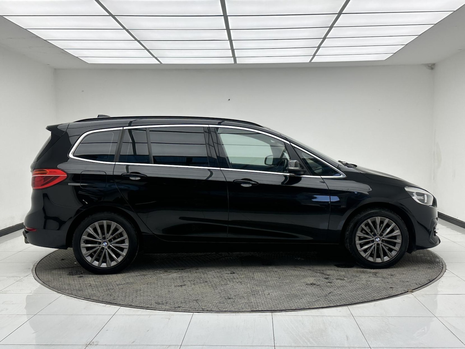 Used BMW 2 Series 2018 for sale - 77934607: Photo 9