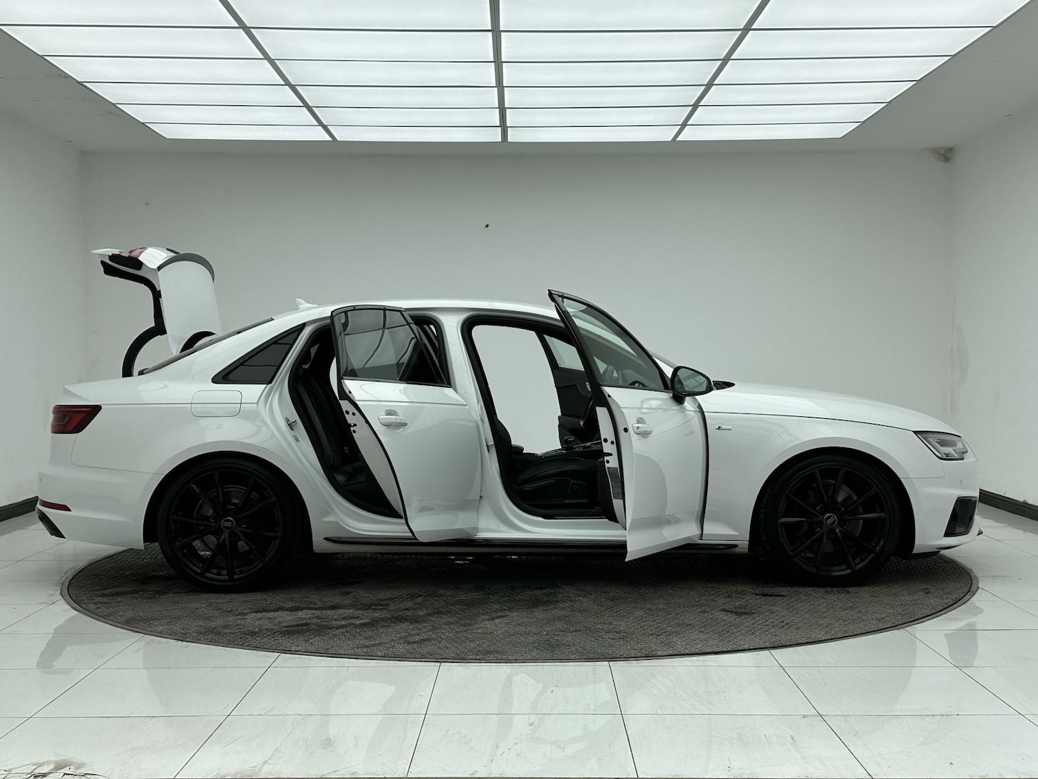 Used Audi A4 2019 for sale - 78184134: Photo 13