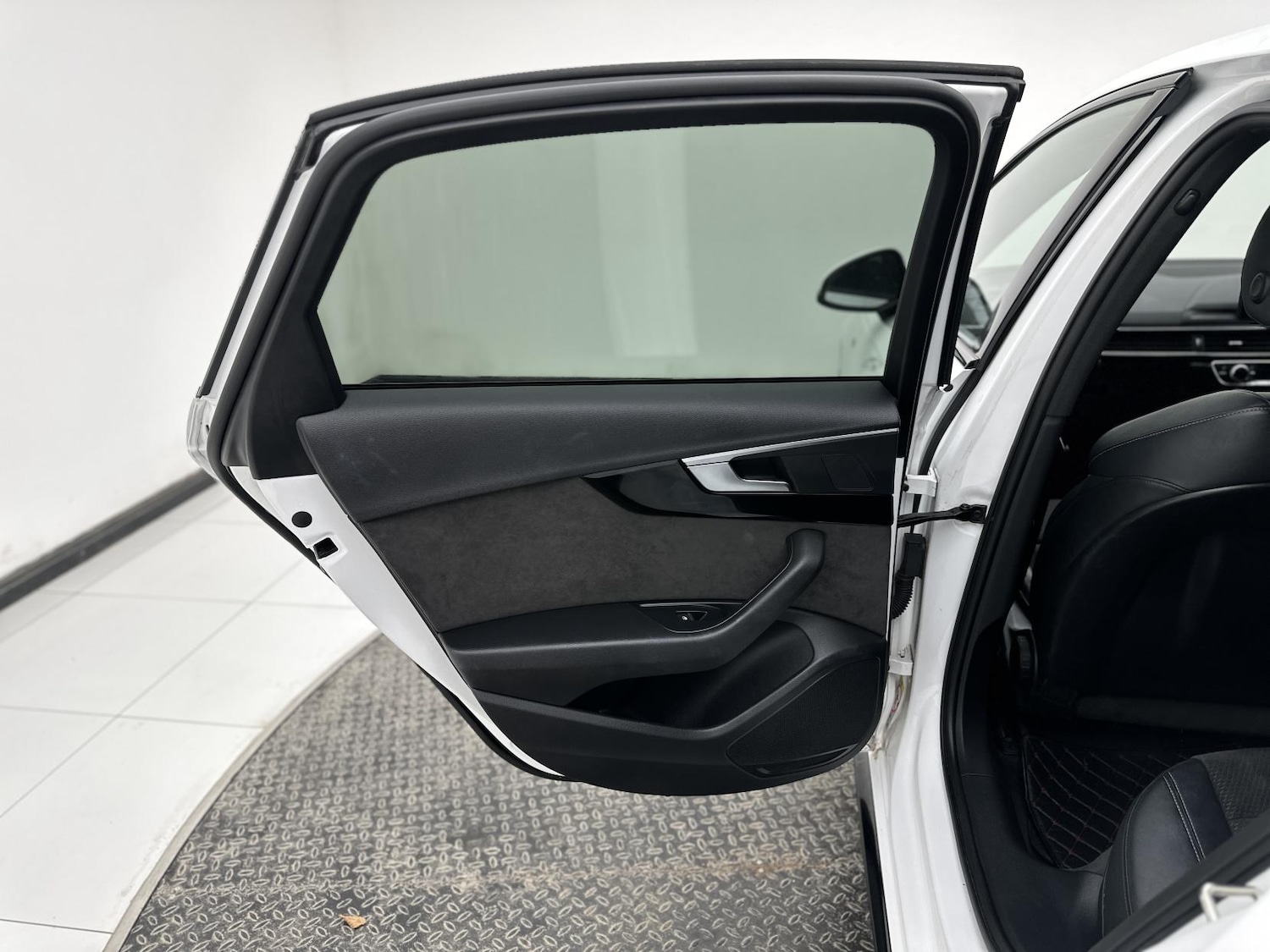 Used Audi A4 2019 for sale - 78184134: Photo 26