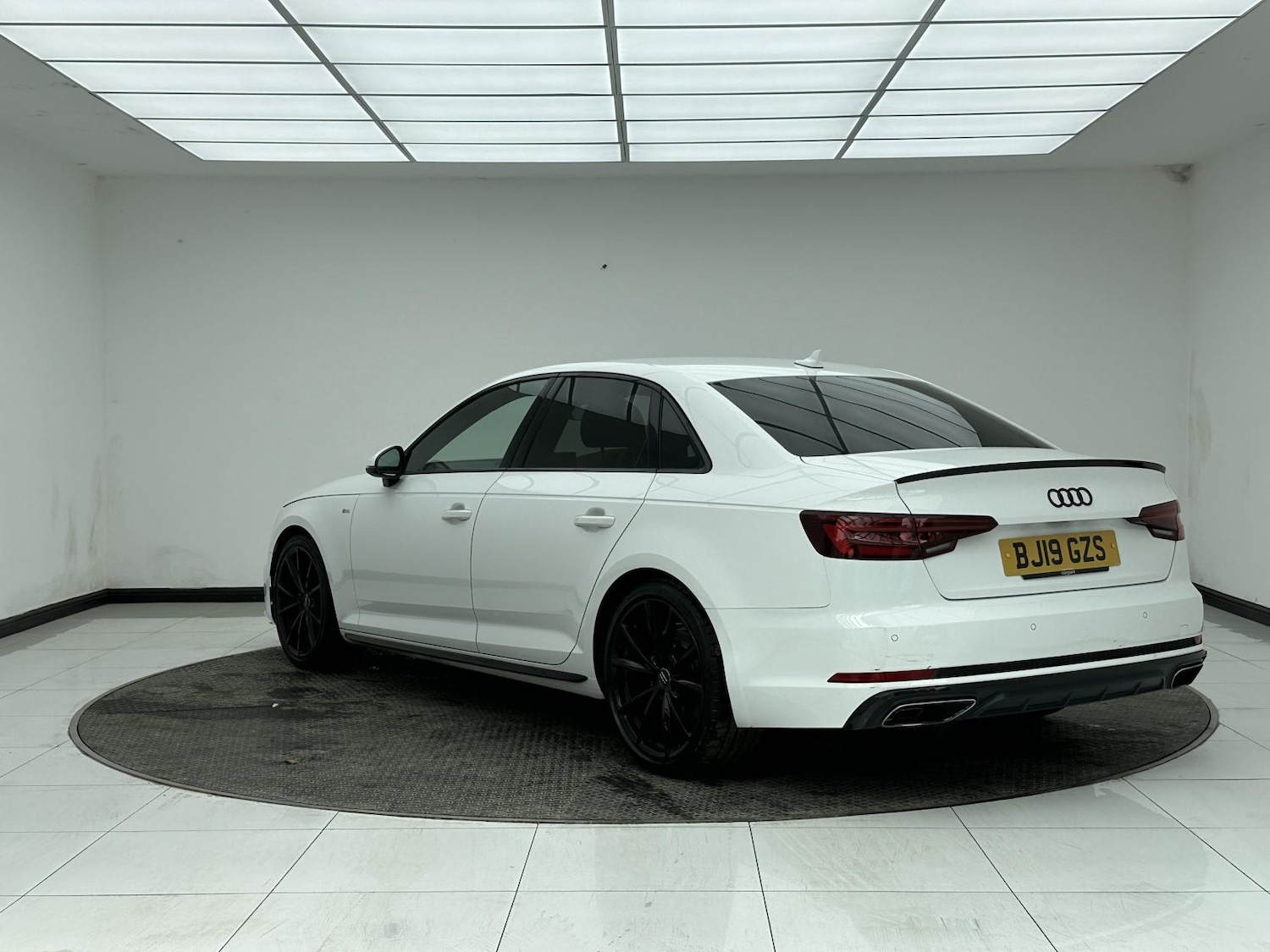 Used Audi A4 2019 for sale - 78184134: Photo 5