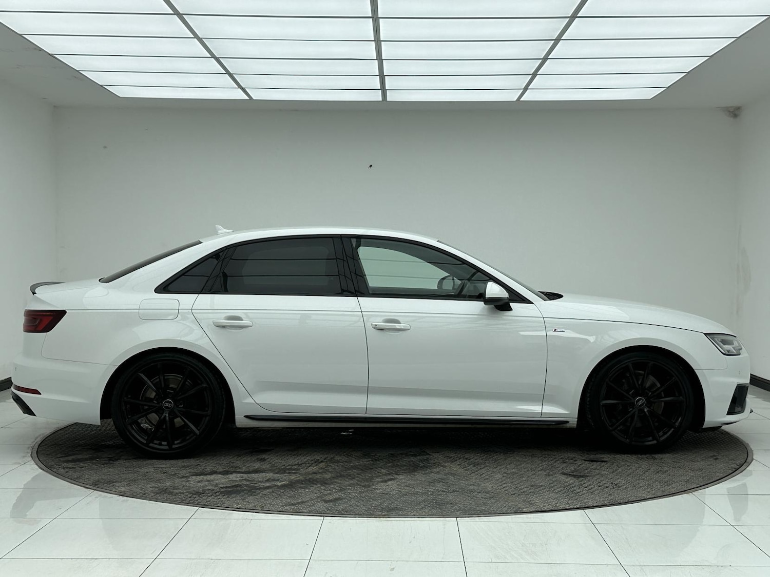 Used Audi A4 2019 for sale - 78184134: Photo 9