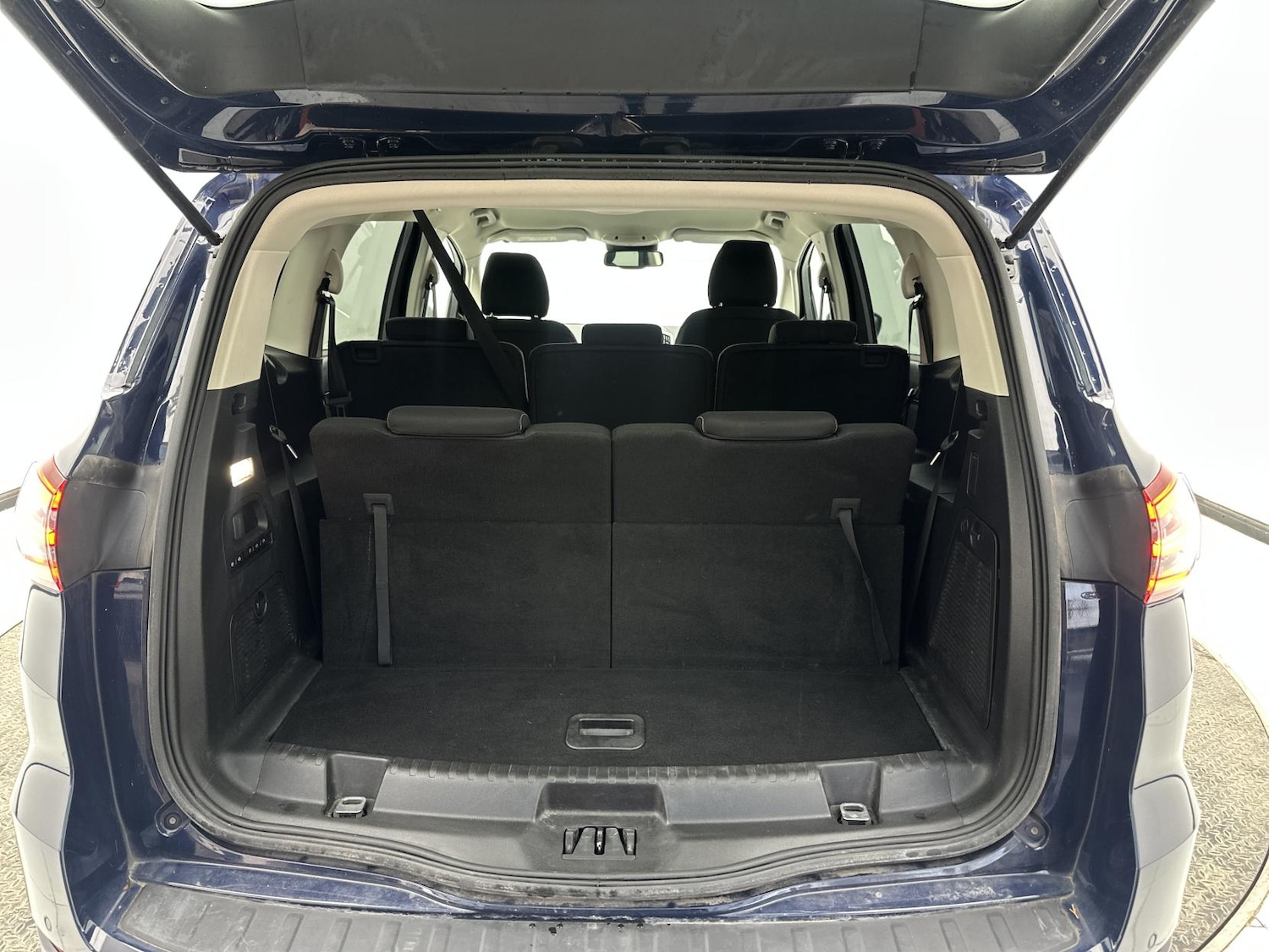 Used Ford S-Max 2022 for sale - 77619382: Photo 16