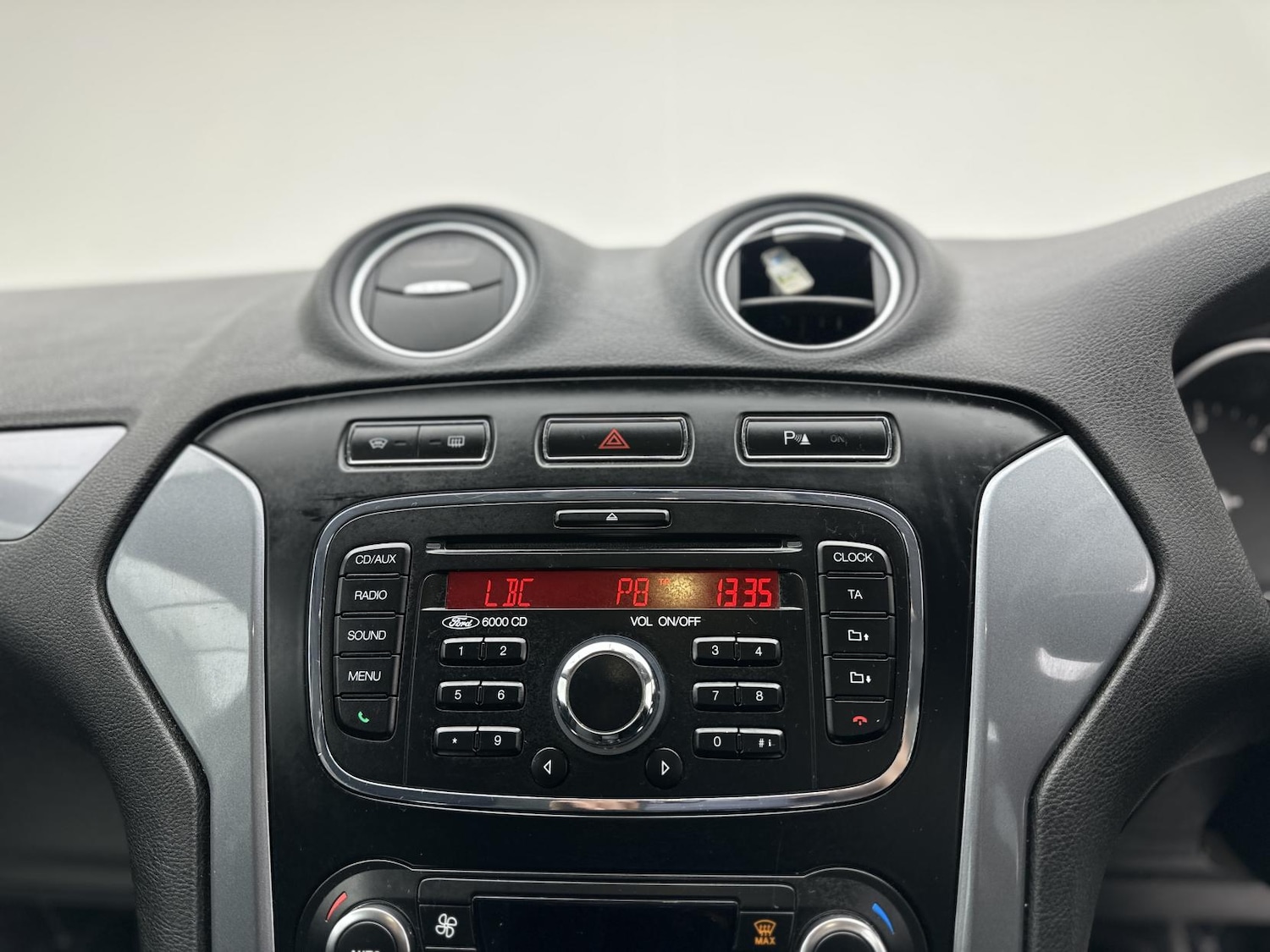 Used Ford Mondeo 2012 for sale - 76591703: Photo 41