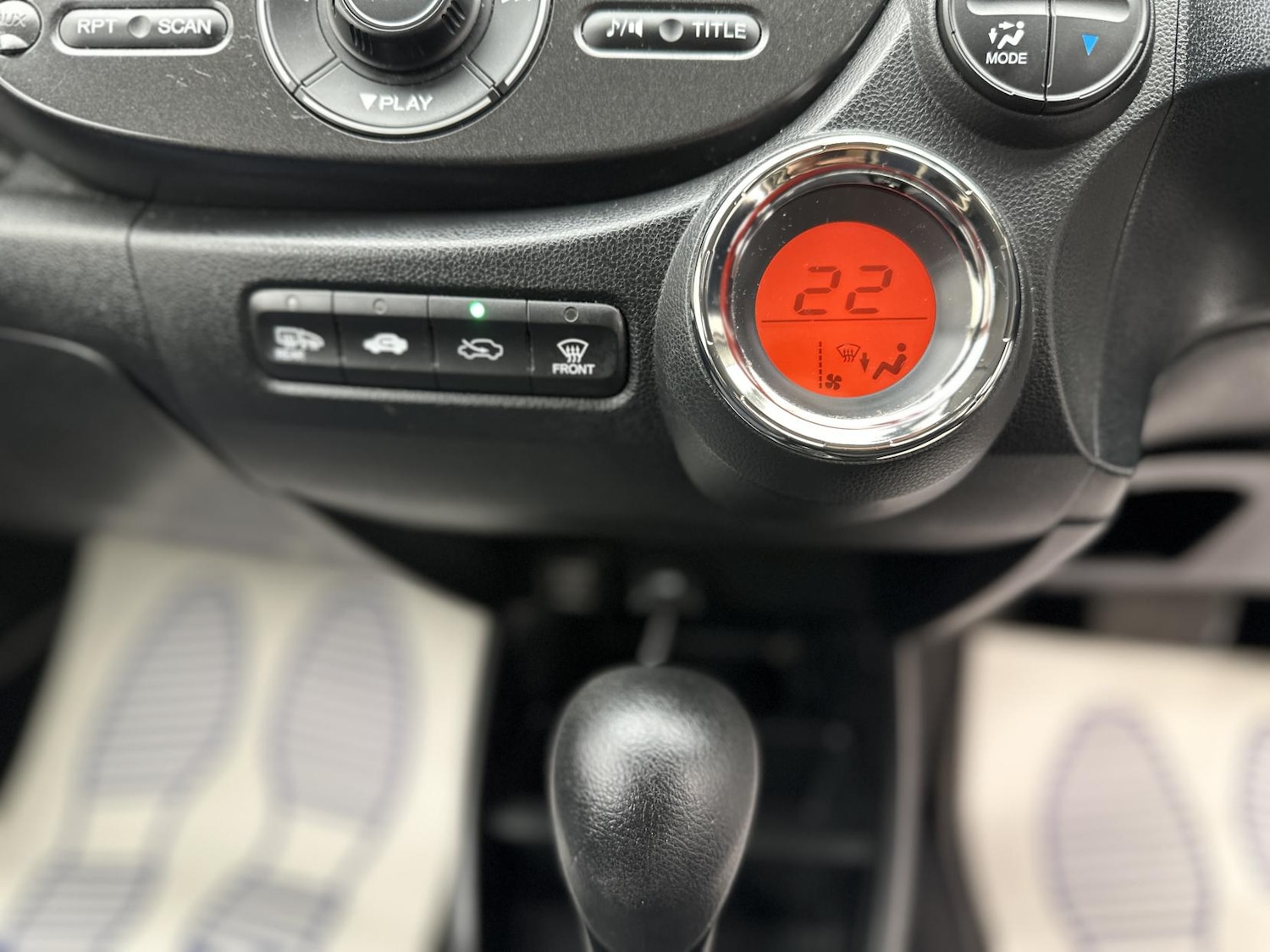 Used Honda Jazz 2012 for sale - 77326493: Photo 40