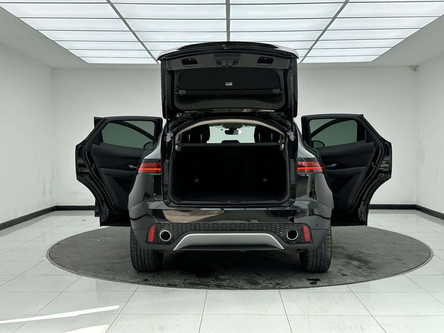 Used Jaguar E-Pace 2018 for sale - 78170032: Photo 12