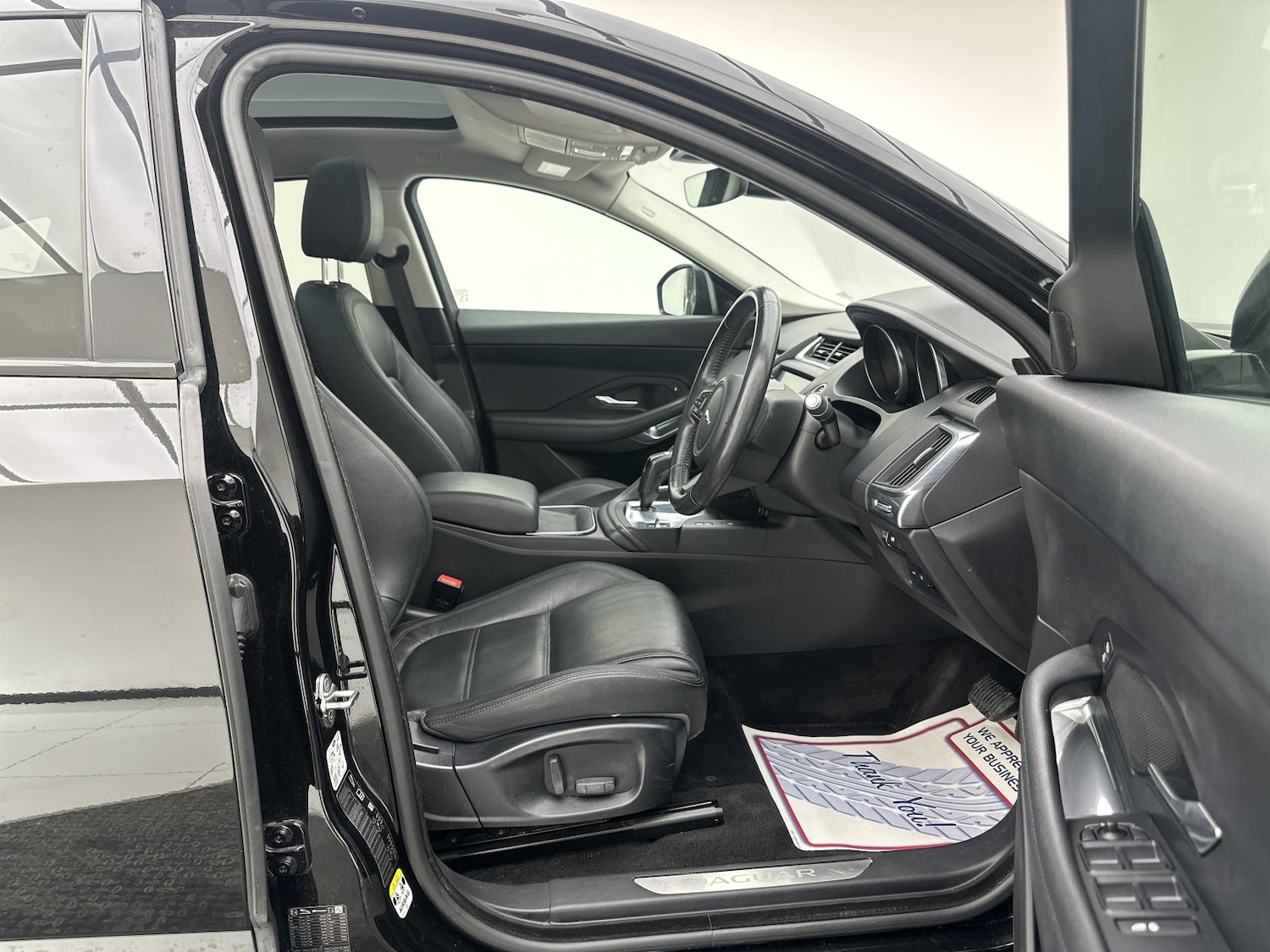 Used Jaguar E-Pace 2018 for sale - 78170032: Photo 16