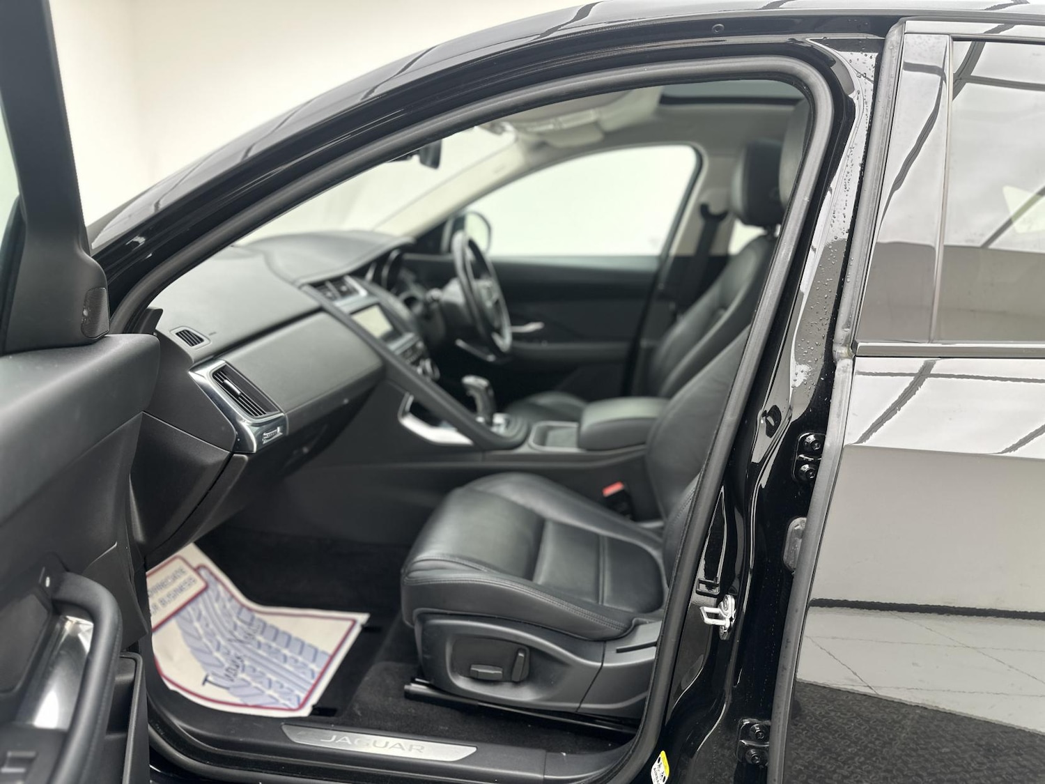 Used Jaguar E-Pace 2018 for sale - 78170032: Photo 32