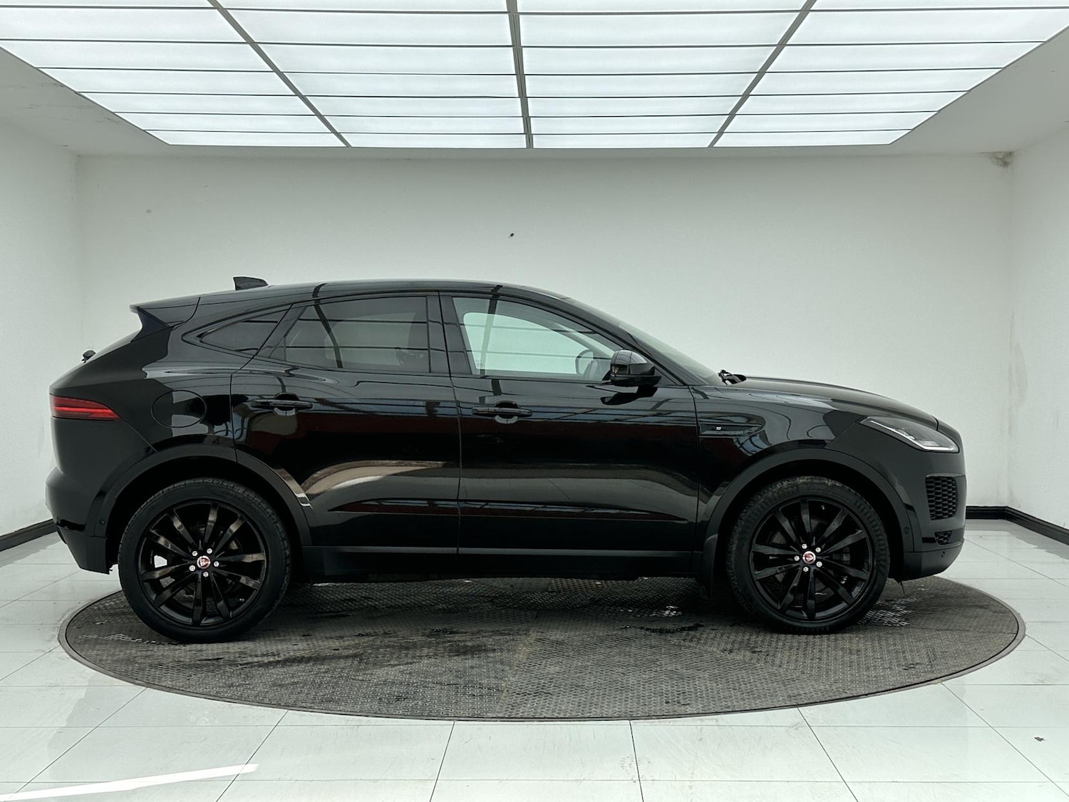 Used Jaguar E-Pace 2018 for sale - 78170032: Photo 9