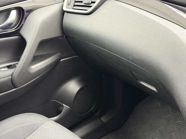 Used Nissan Qashqai 2016 for sale - 76041653: Photo 37