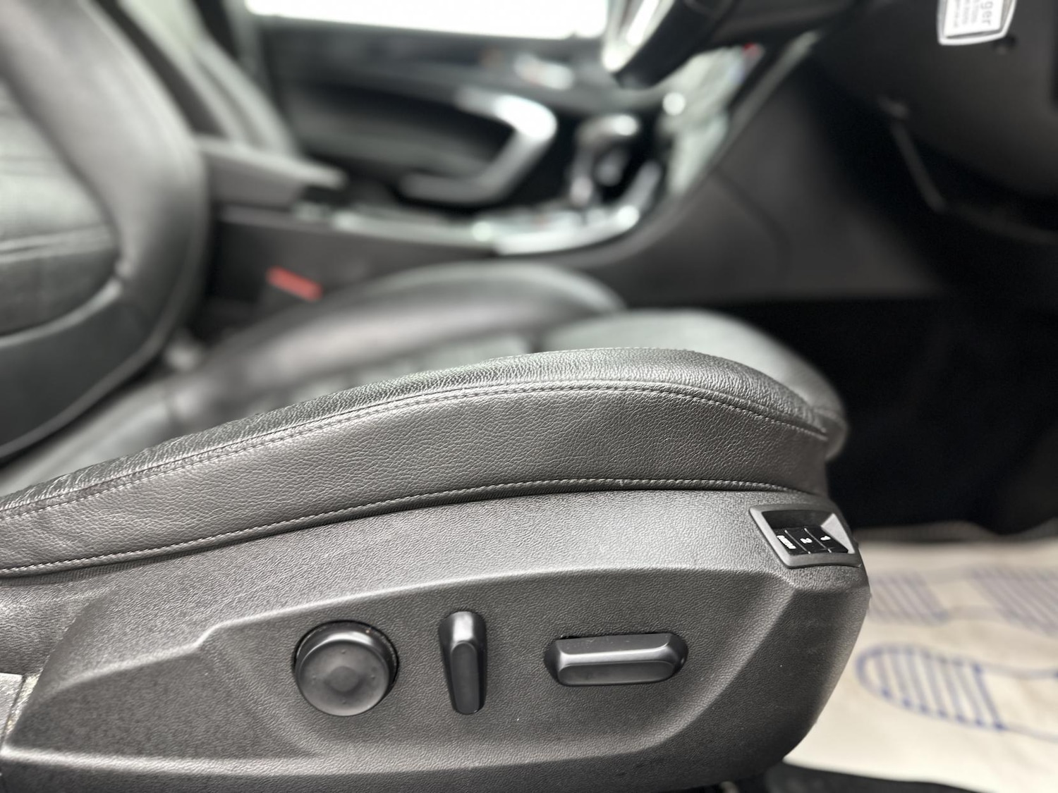 Used Vauxhall Insignia 2015 for sale - 76344876: Photo 21