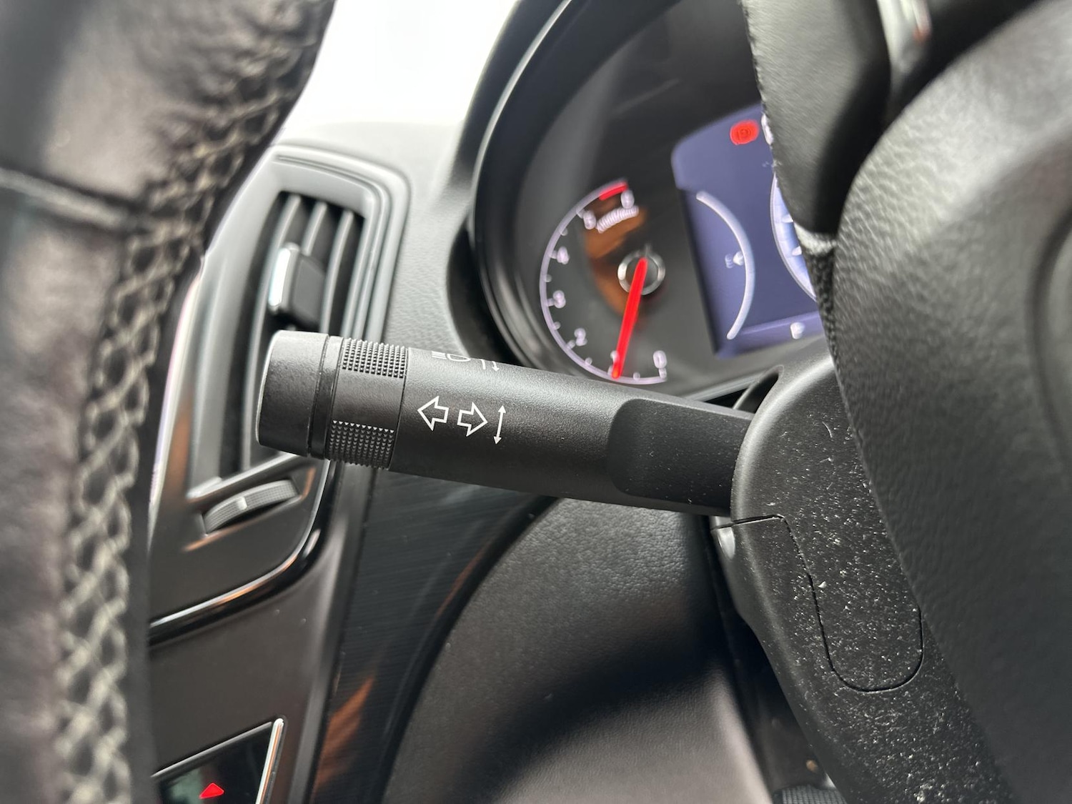 Used Vauxhall Insignia 2015 for sale - 76344876: Photo 28