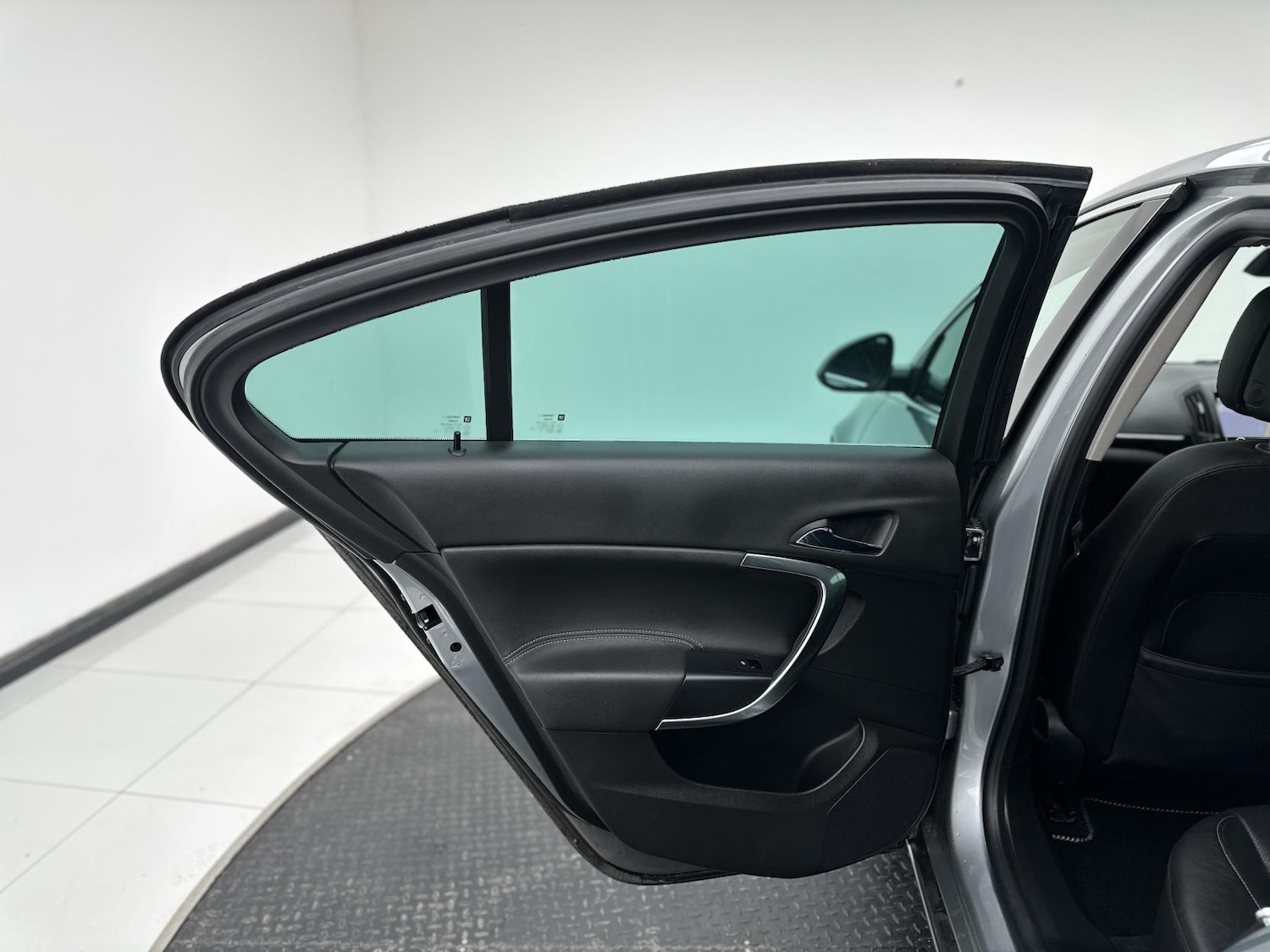 Used Vauxhall Insignia 2015 for sale - 76344876: Photo 38