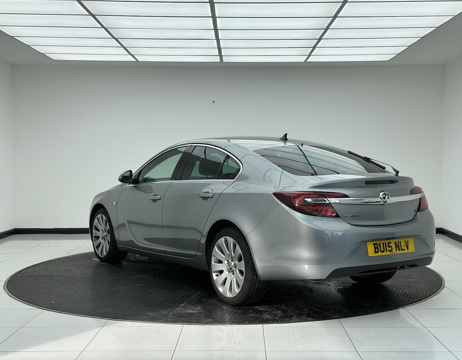 Used Vauxhall Insignia 2015 for sale - 76344876: Photo 5