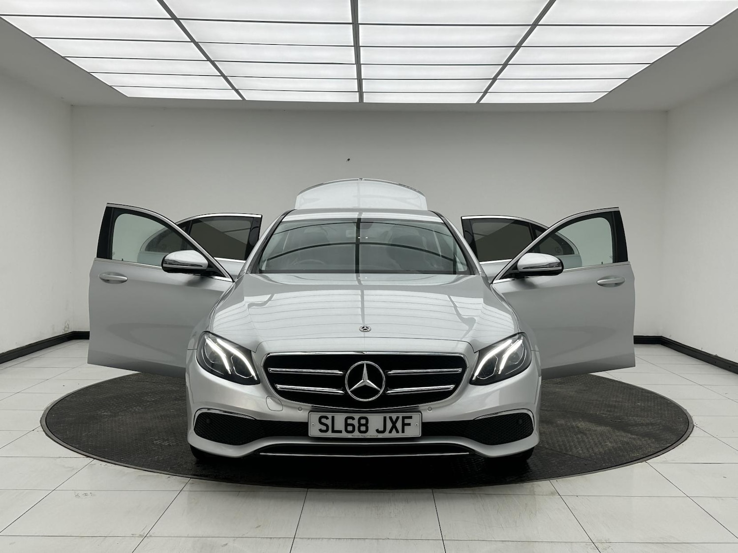 Used Mercedes-Benz E Class 2018 for sale - 77228506: Photo 11