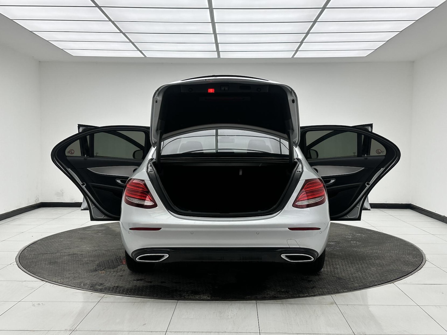 Used Mercedes-Benz E Class 2018 for sale - 77228506: Photo 13