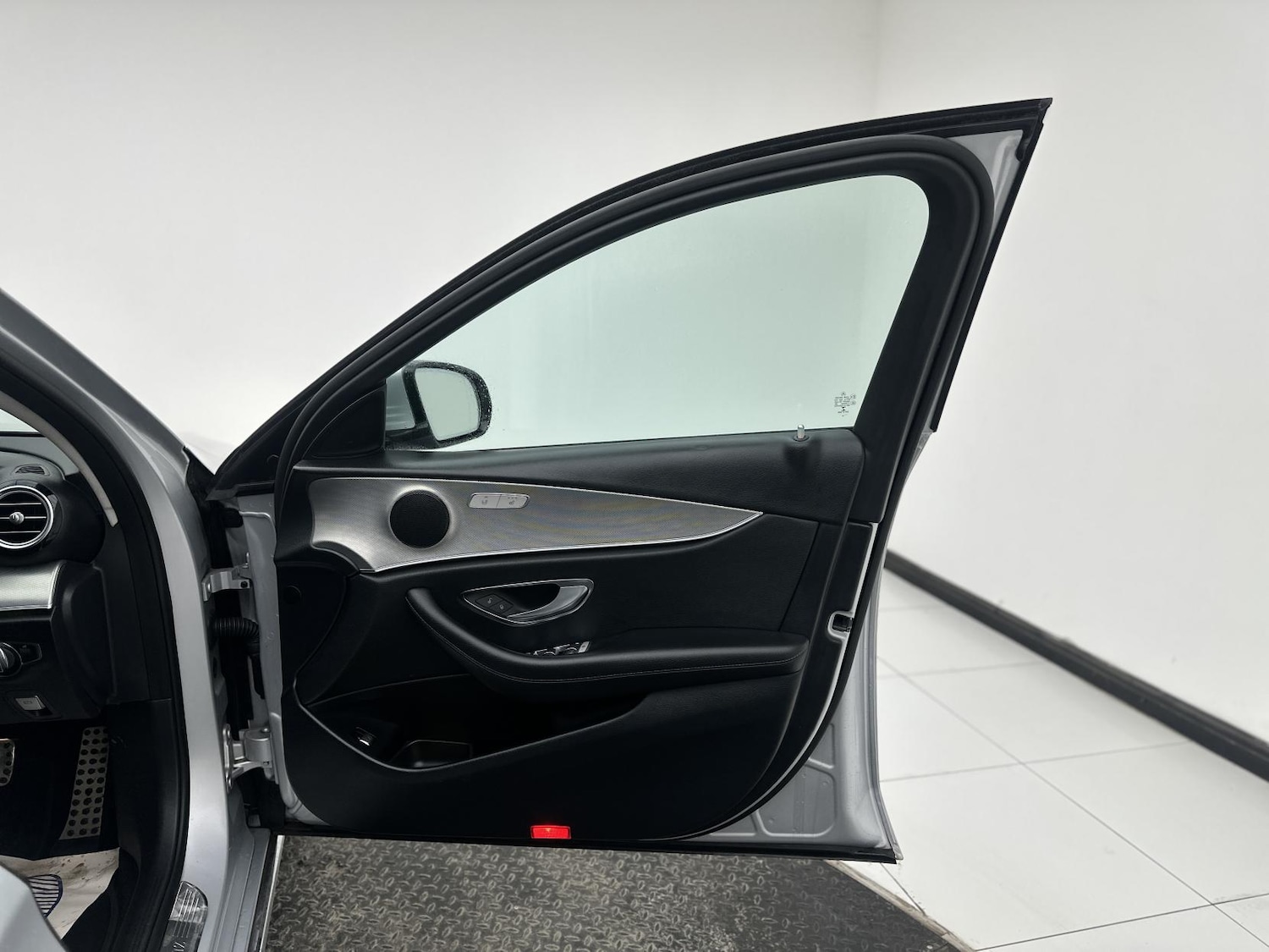 Used Mercedes-Benz E Class 2018 for sale - 77228506: Photo 18