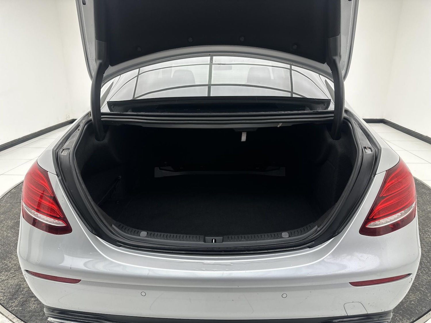 Used Mercedes-Benz E Class 2018 for sale - 77228506: Photo 24