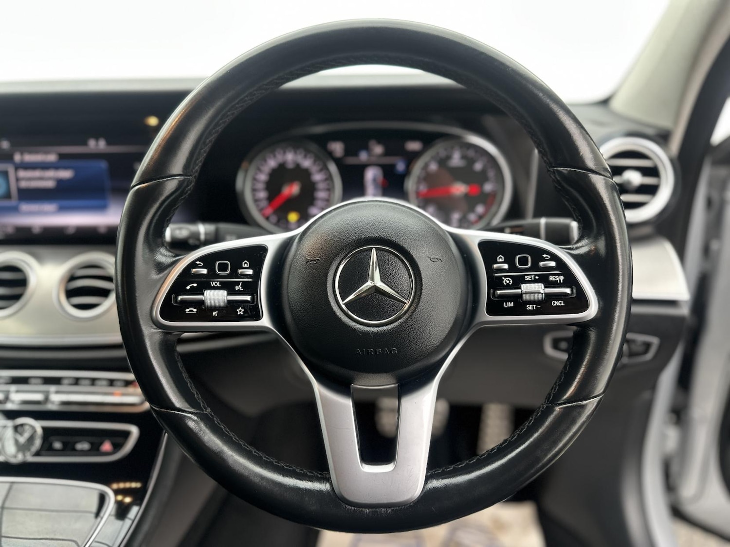 Used Mercedes-Benz E Class 2018 for sale - 77228506: Photo 38