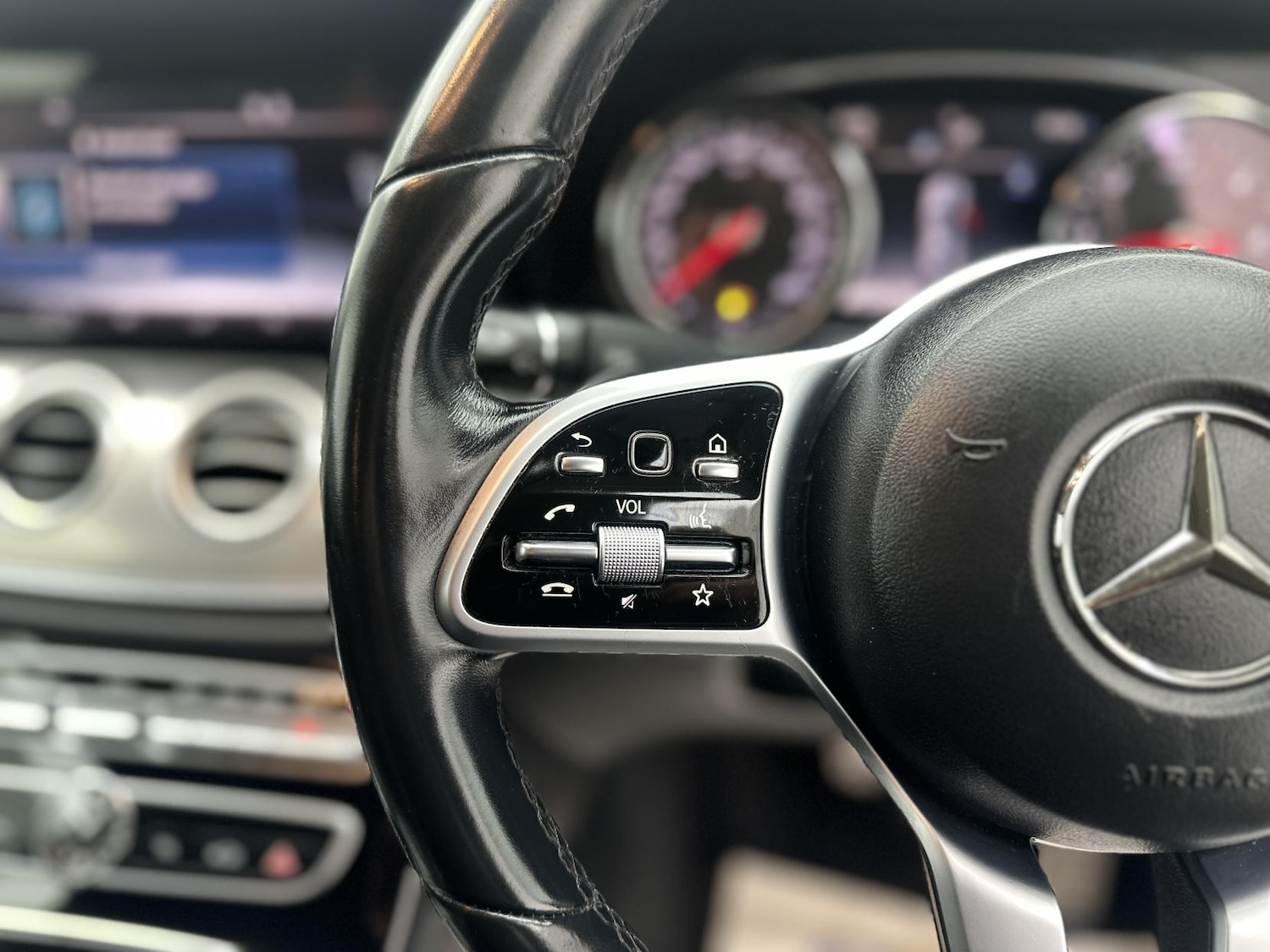 Used Mercedes-Benz E Class 2018 for sale - 77228506: Photo 39