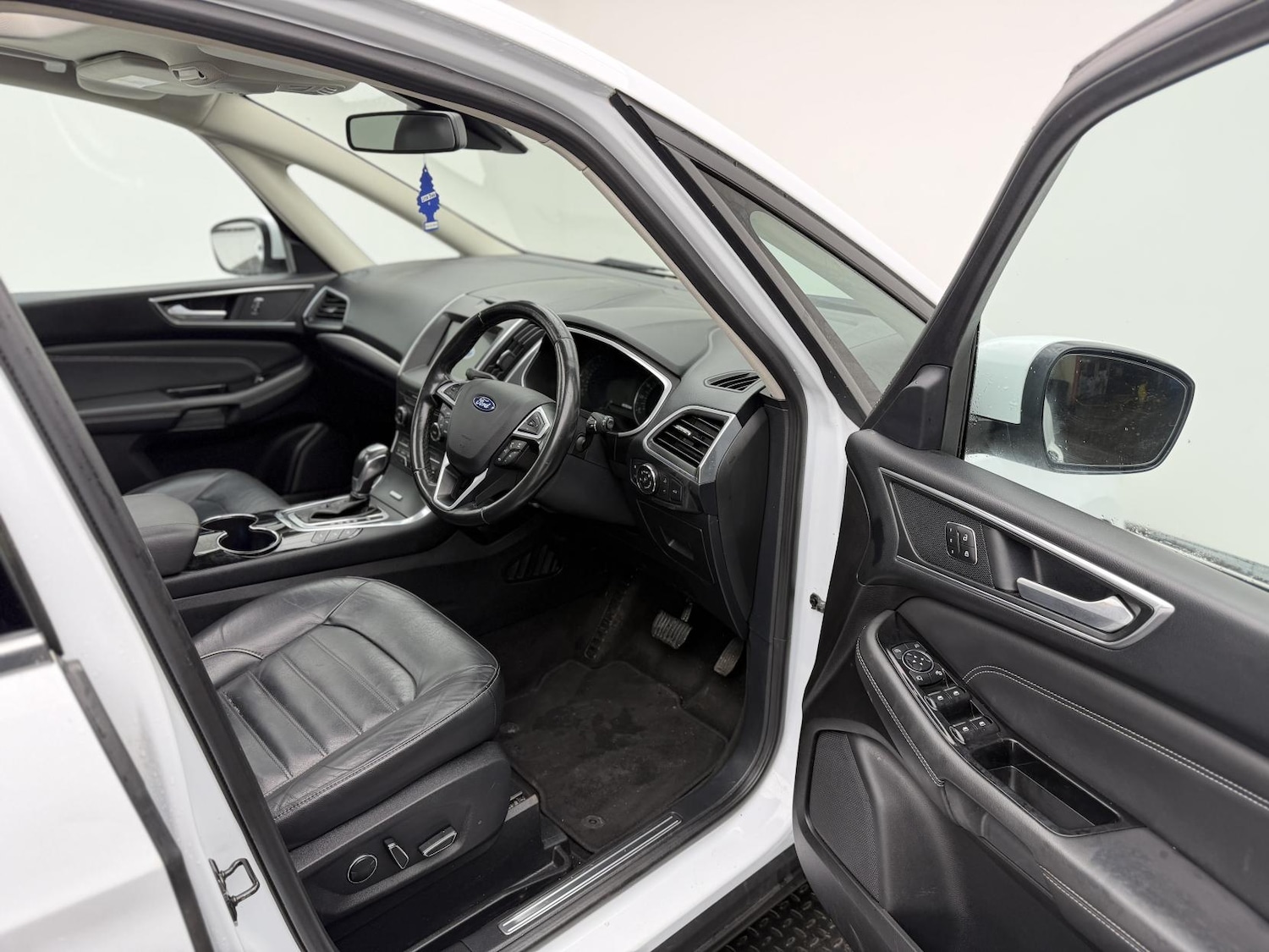 Used Ford Galaxy 2016 for sale - 76497781: Photo 4