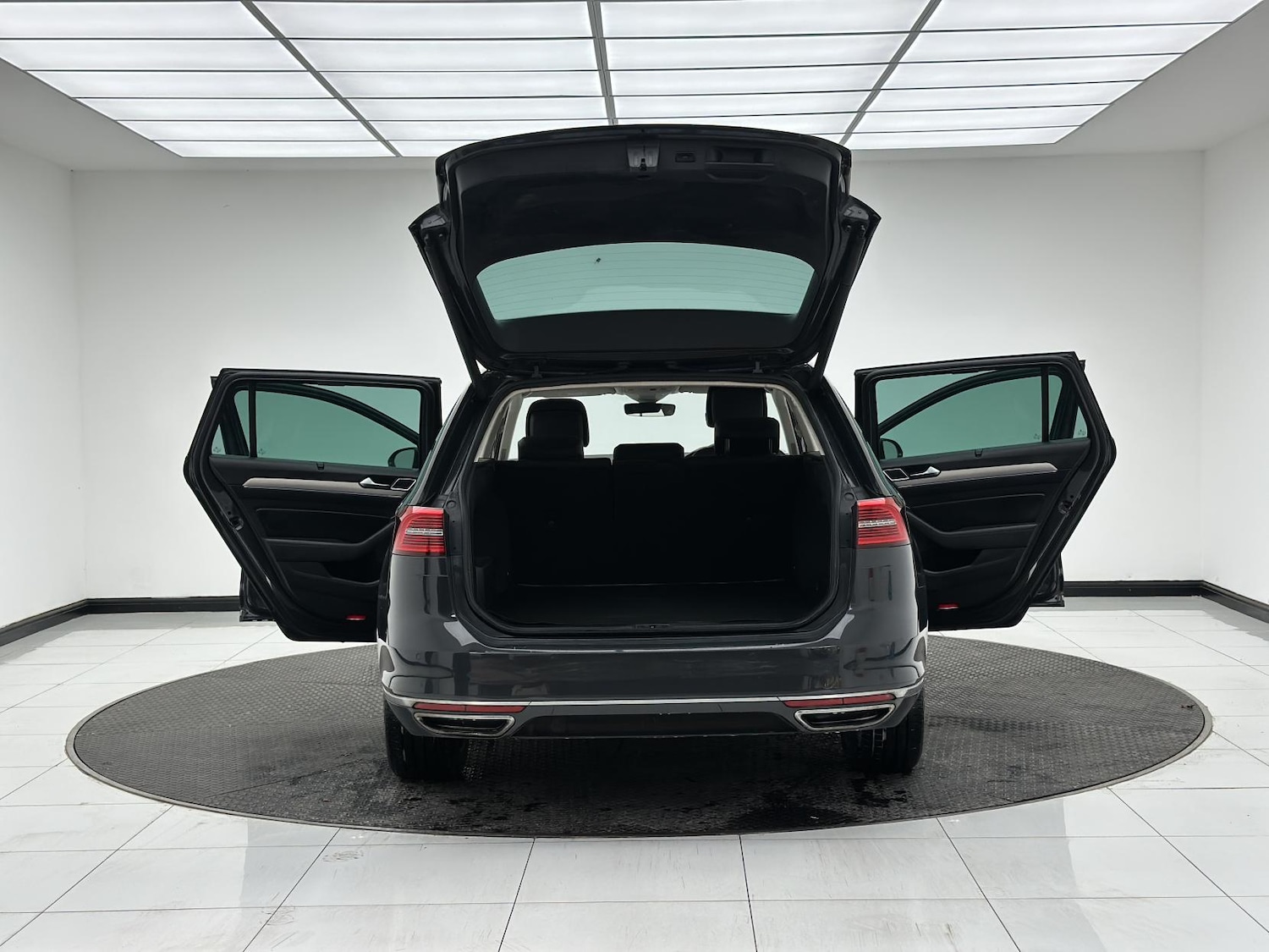 Used Volkswagen Passat 2017 for sale - 76714085: Photo 12