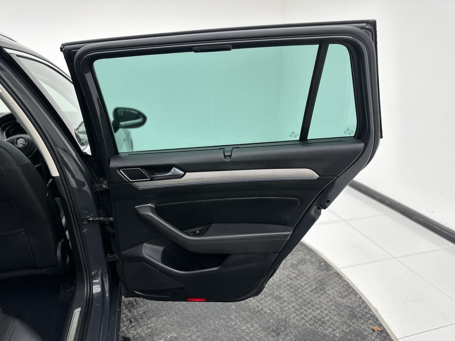 Used Volkswagen Passat 2017 for sale - 76714085: Photo 20