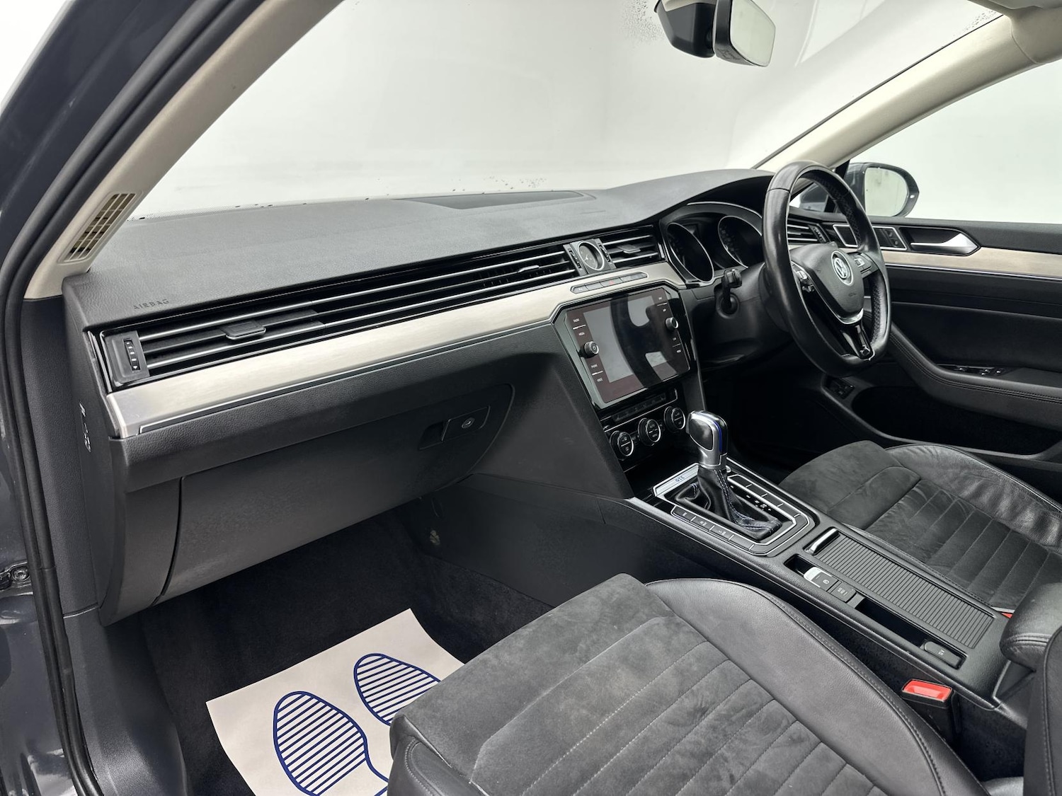 Used Volkswagen Passat 2017 for sale - 76714085: Photo 31