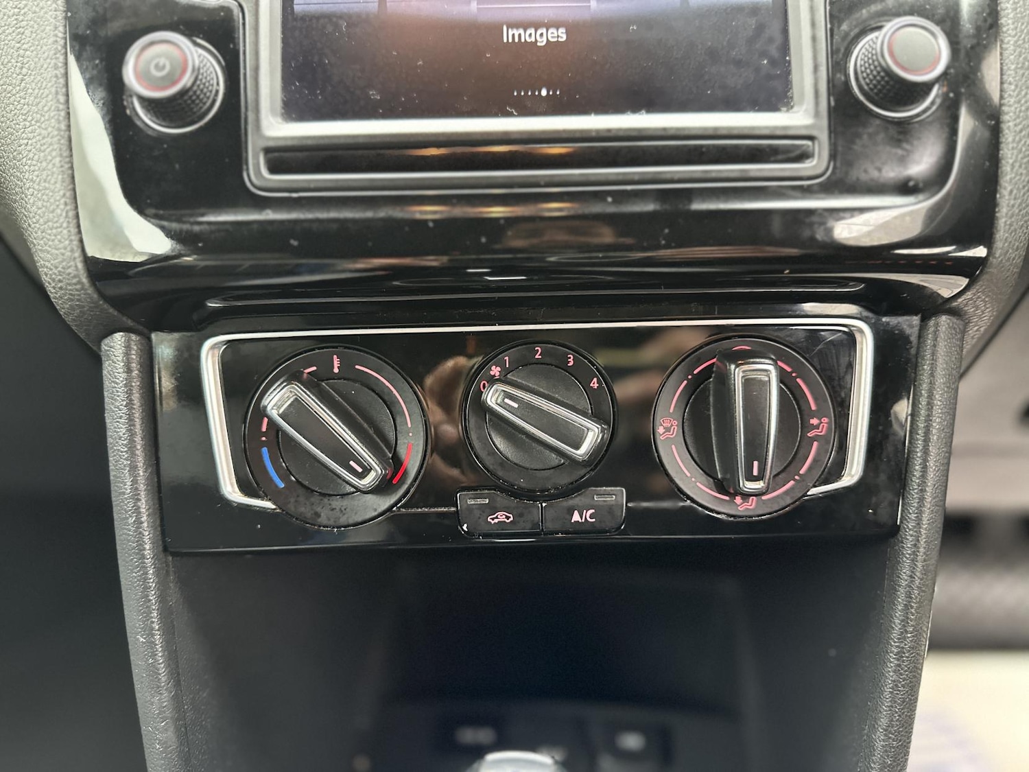 Used Volkswagen Polo 2017 for sale - 77619388: Photo 36