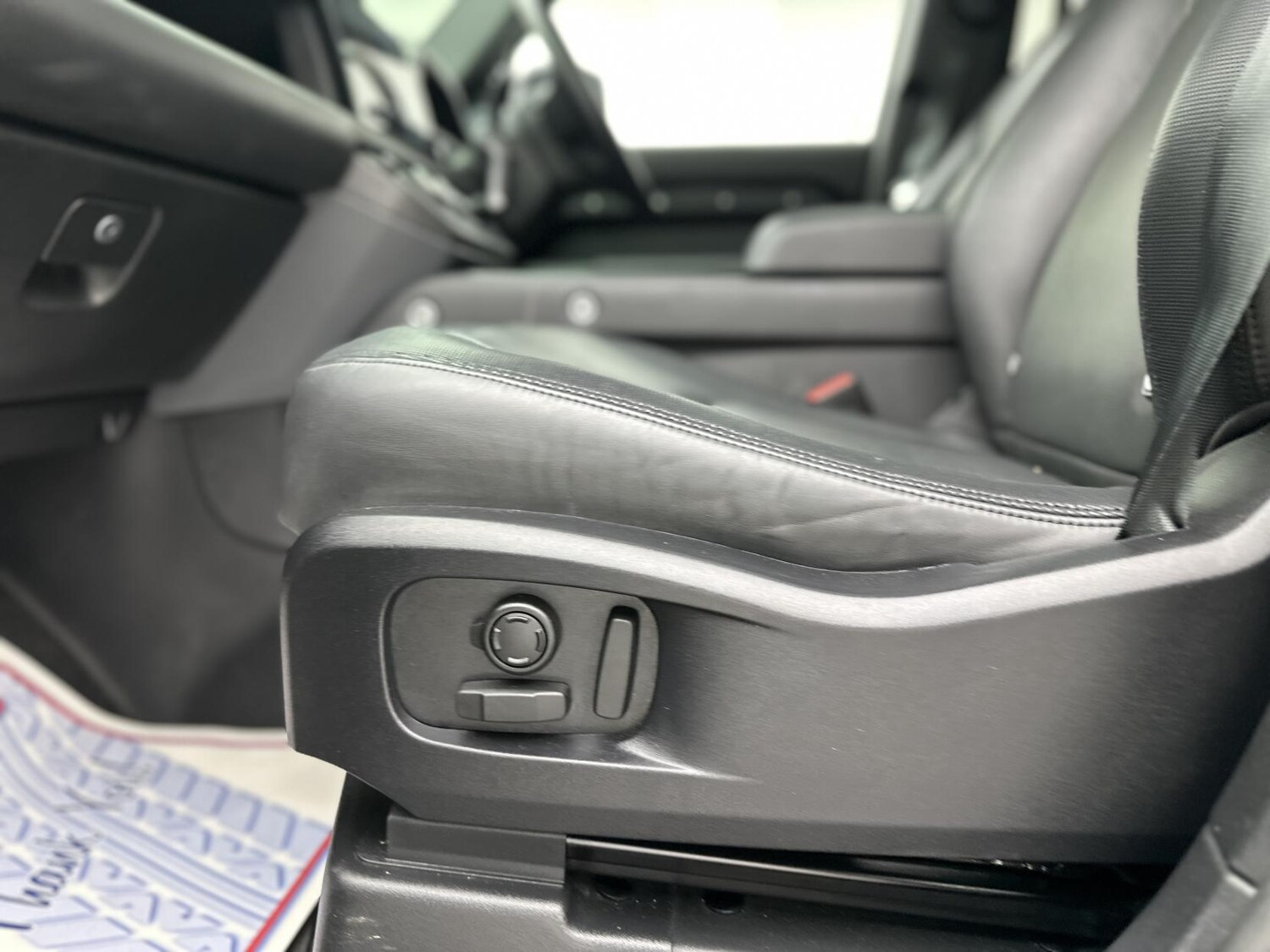 Used Land Rover Defender 2024 for sale - 77906975: Photo 36