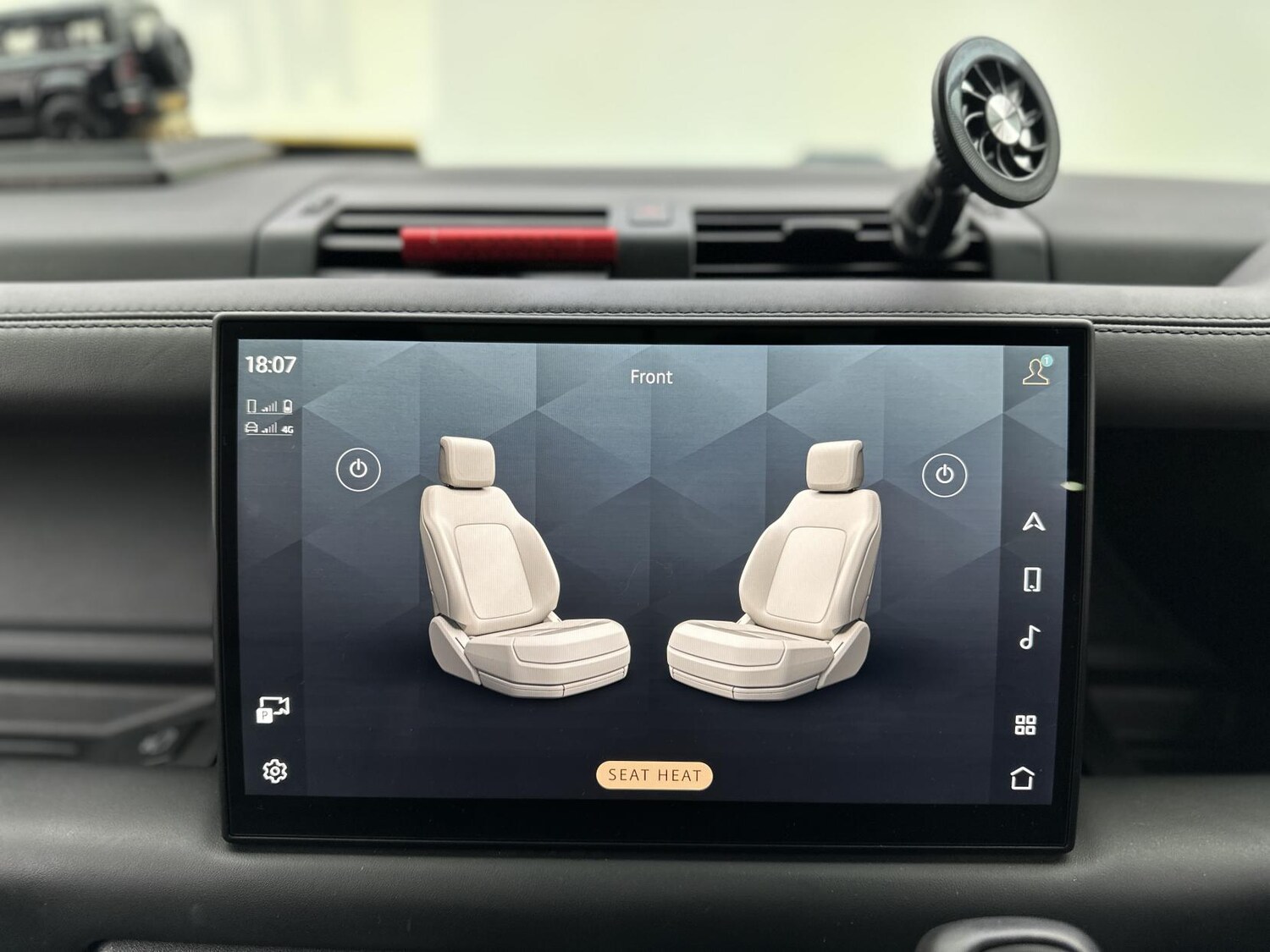 Used Land Rover Defender 2024 for sale - 77906975: Photo 50