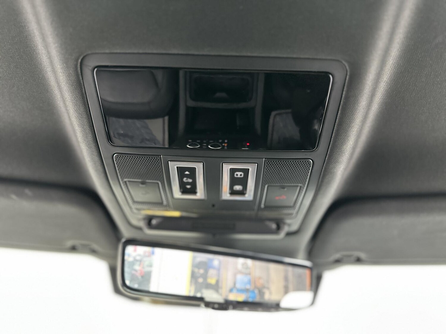 Used Land Rover Defender 2024 for sale - 77906975: Photo 53