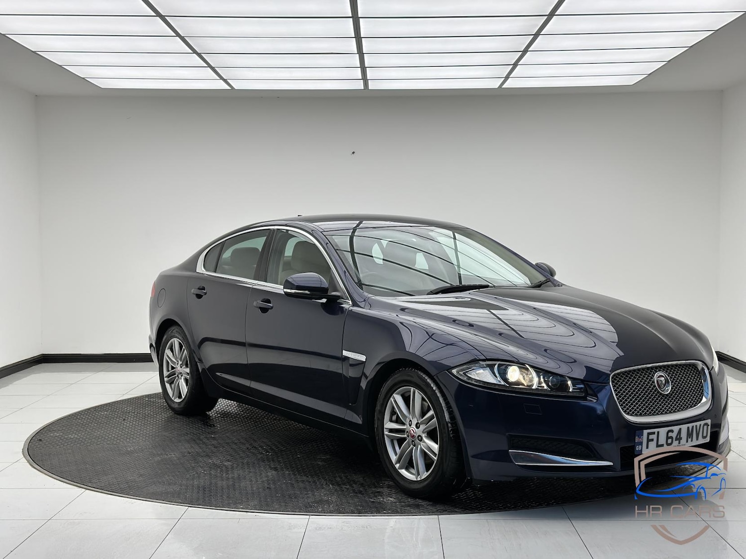 Used Jaguar XF 2014 for sale - 76375744: Photo 1