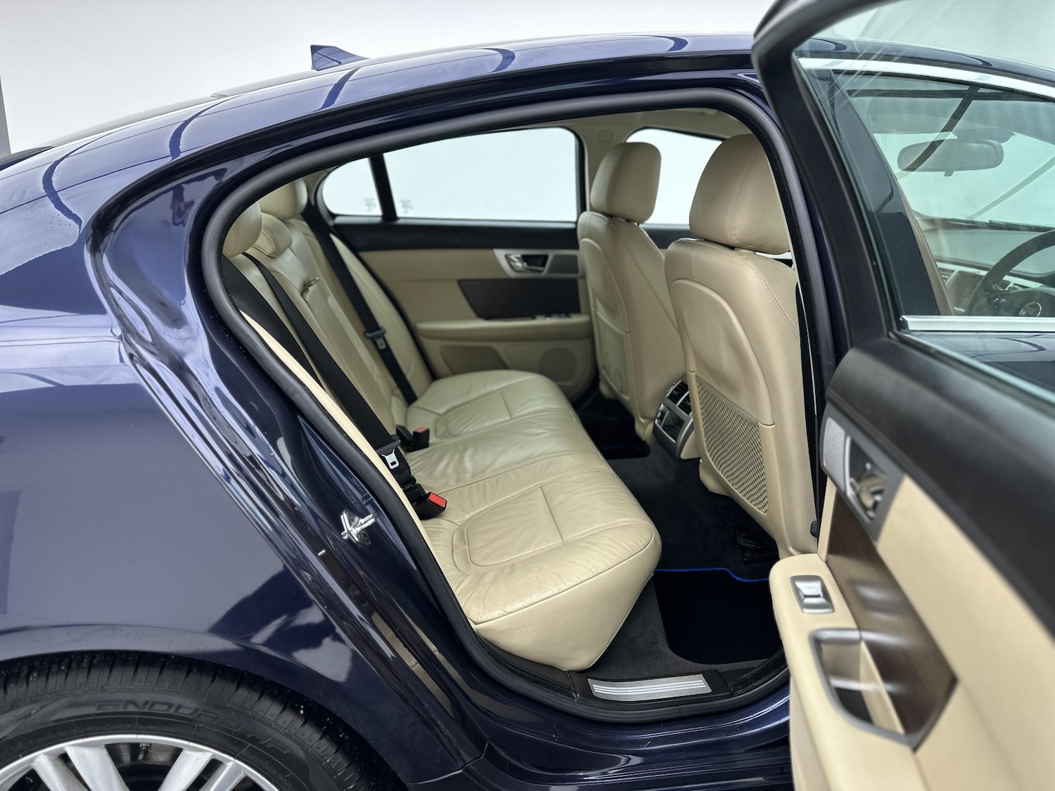 Used Jaguar XF 2014 for sale - 76375744: Photo 18